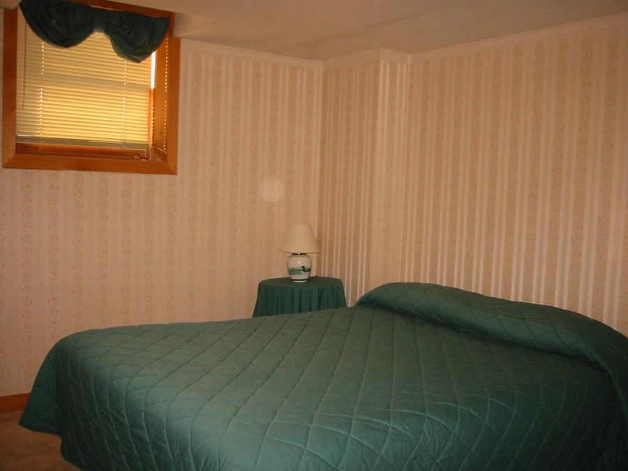"Willy B" Second Bedroom