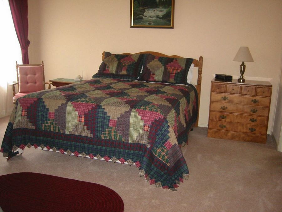 "Willy A" Second Bedroom