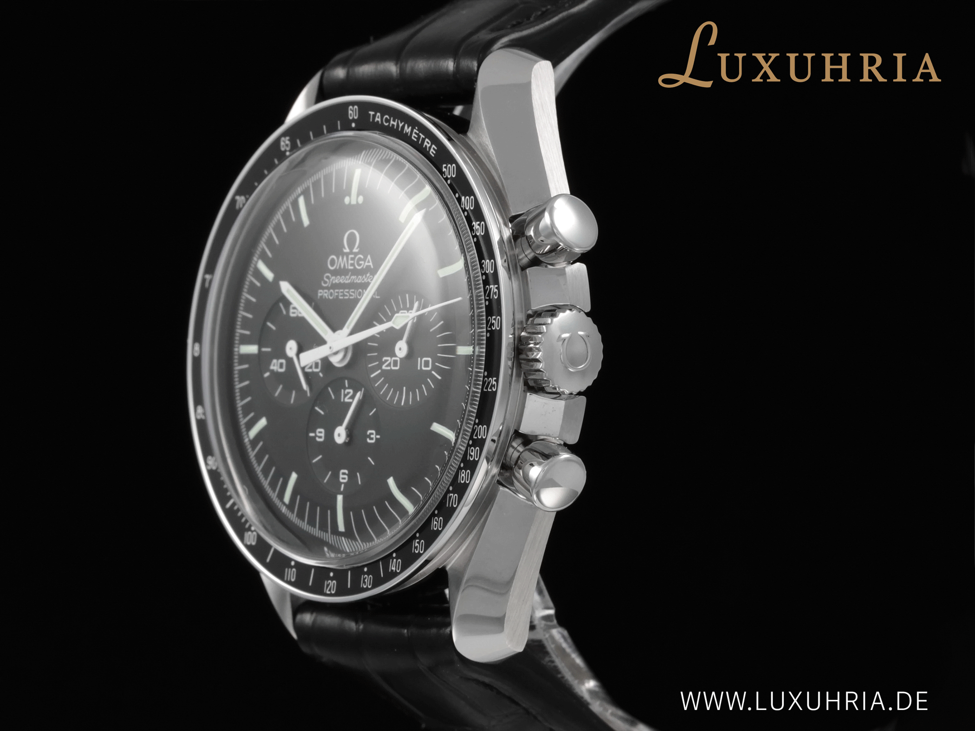 OMEGA-Speedmaster-Professional-4.gif