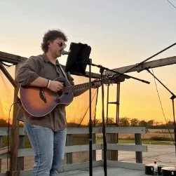 Live Music with Leo Compton