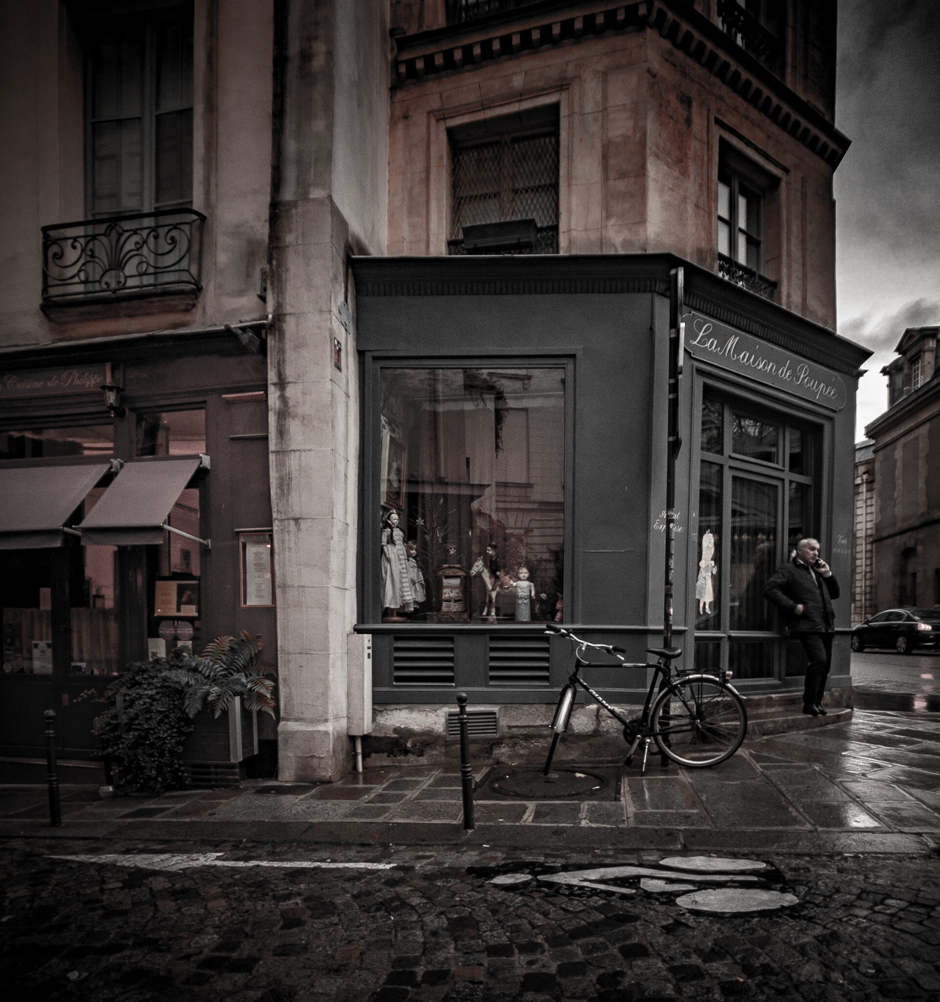 Paris Corner.jpg
