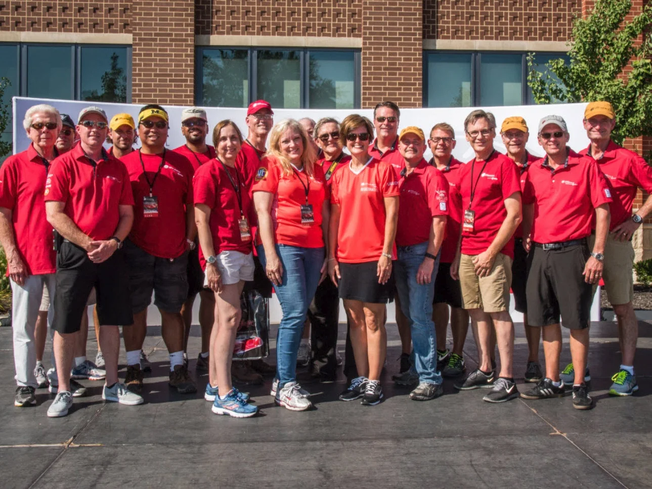 VOLUNTEER AT ARTOMOBILIA!