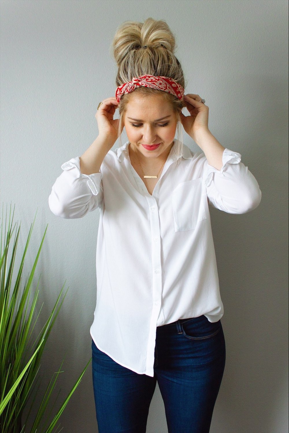 2 Ways to Tie a Bandana Scarf in Your Hair — Adrianna Bohrer