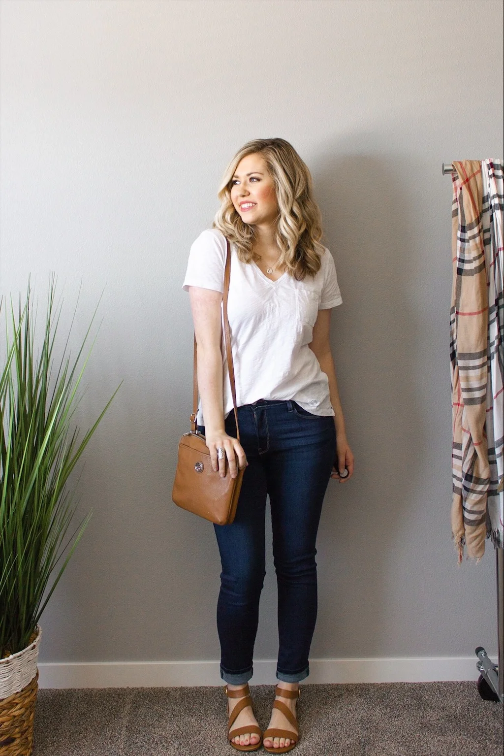 simple jeans outfit