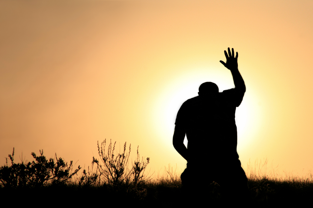 man-on-knees-praising-god-1508609.png
