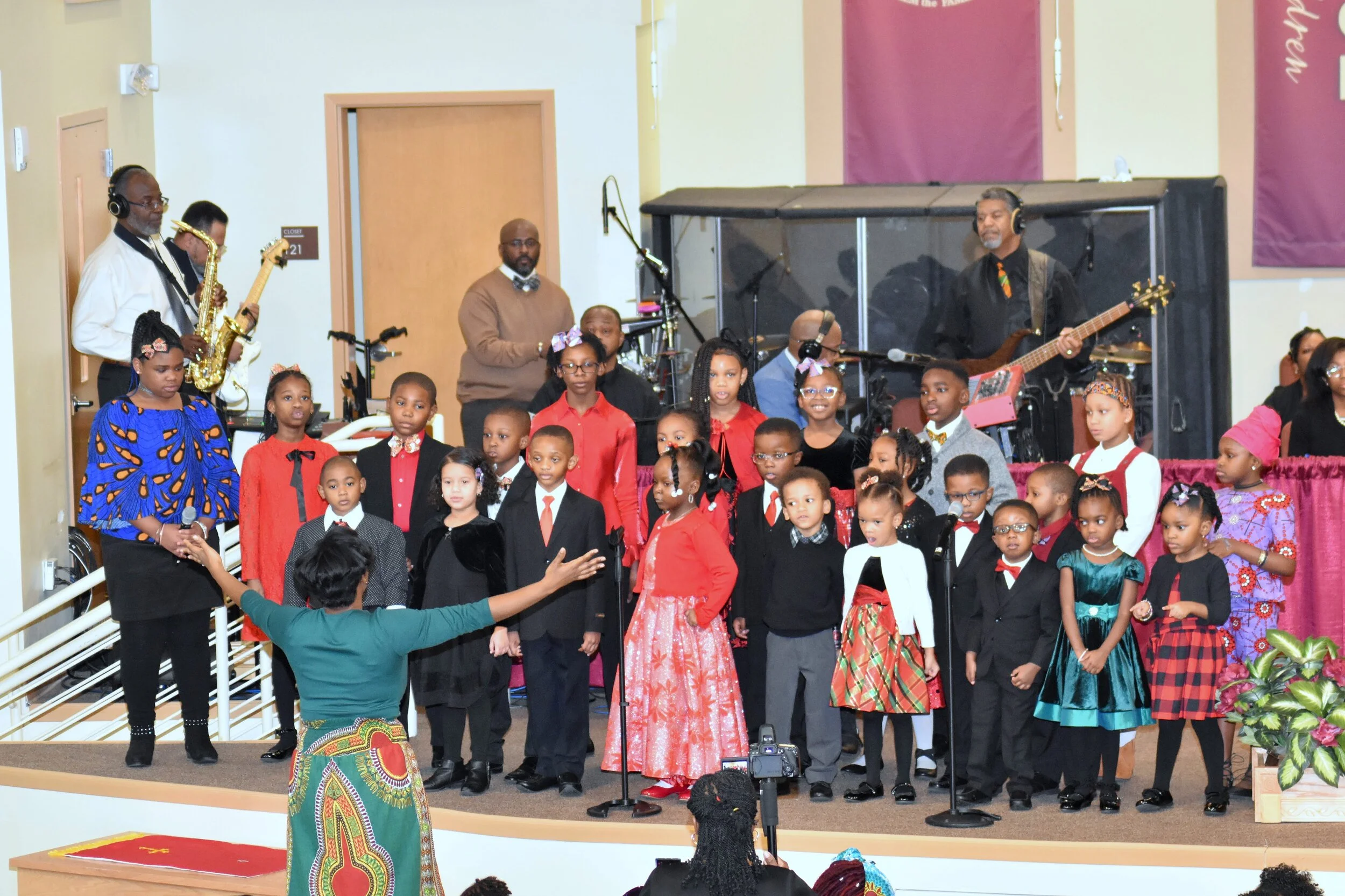 Children's Choir - 2.JPG