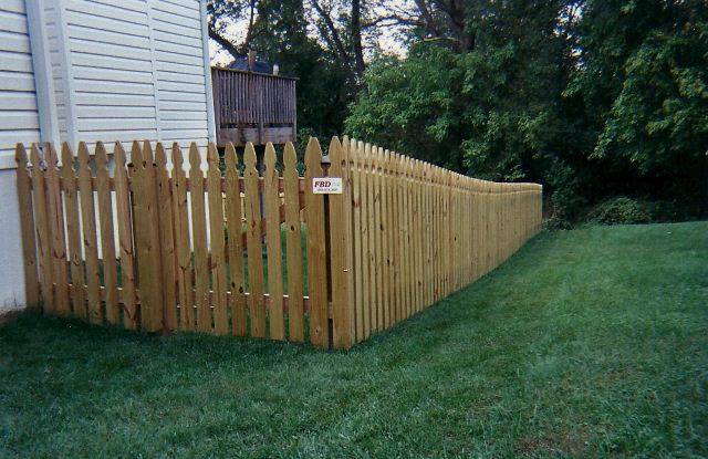Colonial French Gothic Picket