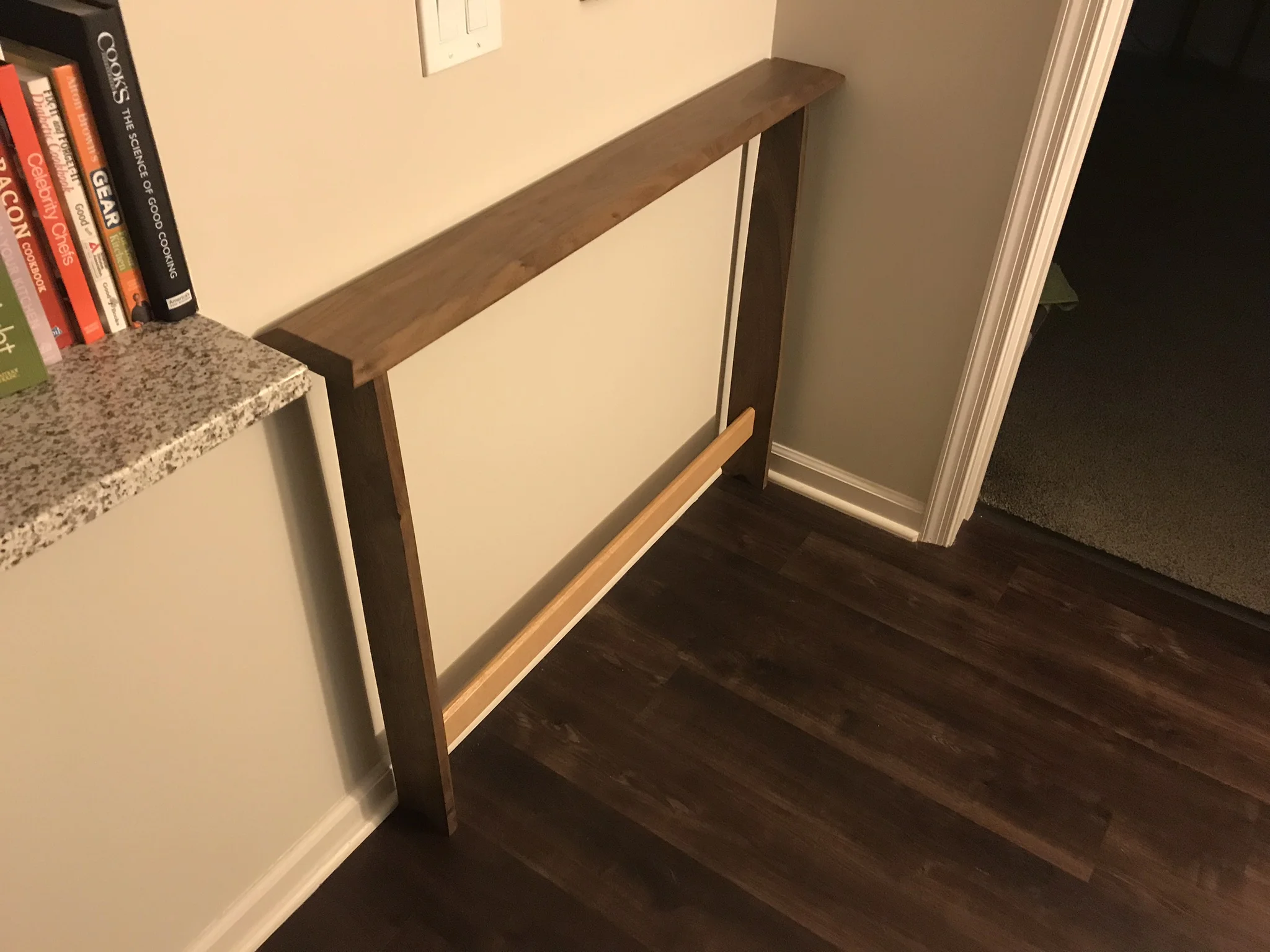 WalnutSideTable_2.jpg