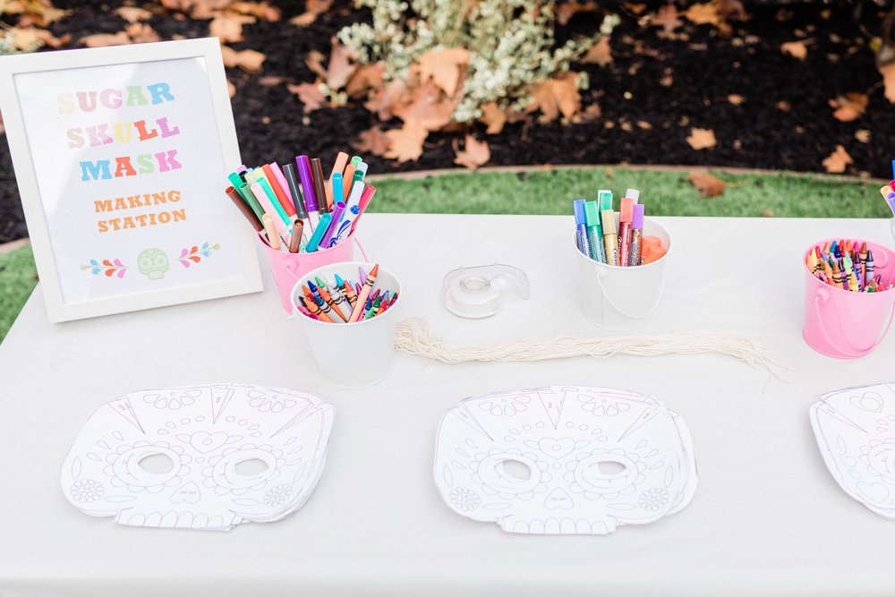 Disney Coco inspired printable signs for your this gorgeous party. Download them for free4.jpg