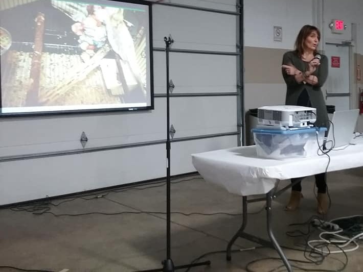 Dr. Oglesee speaking about poopology. How to tell if your bird is sick.