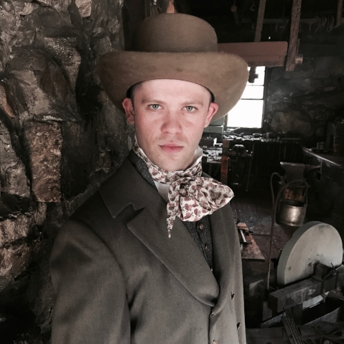 Sam Urdang as Samuel Colt
