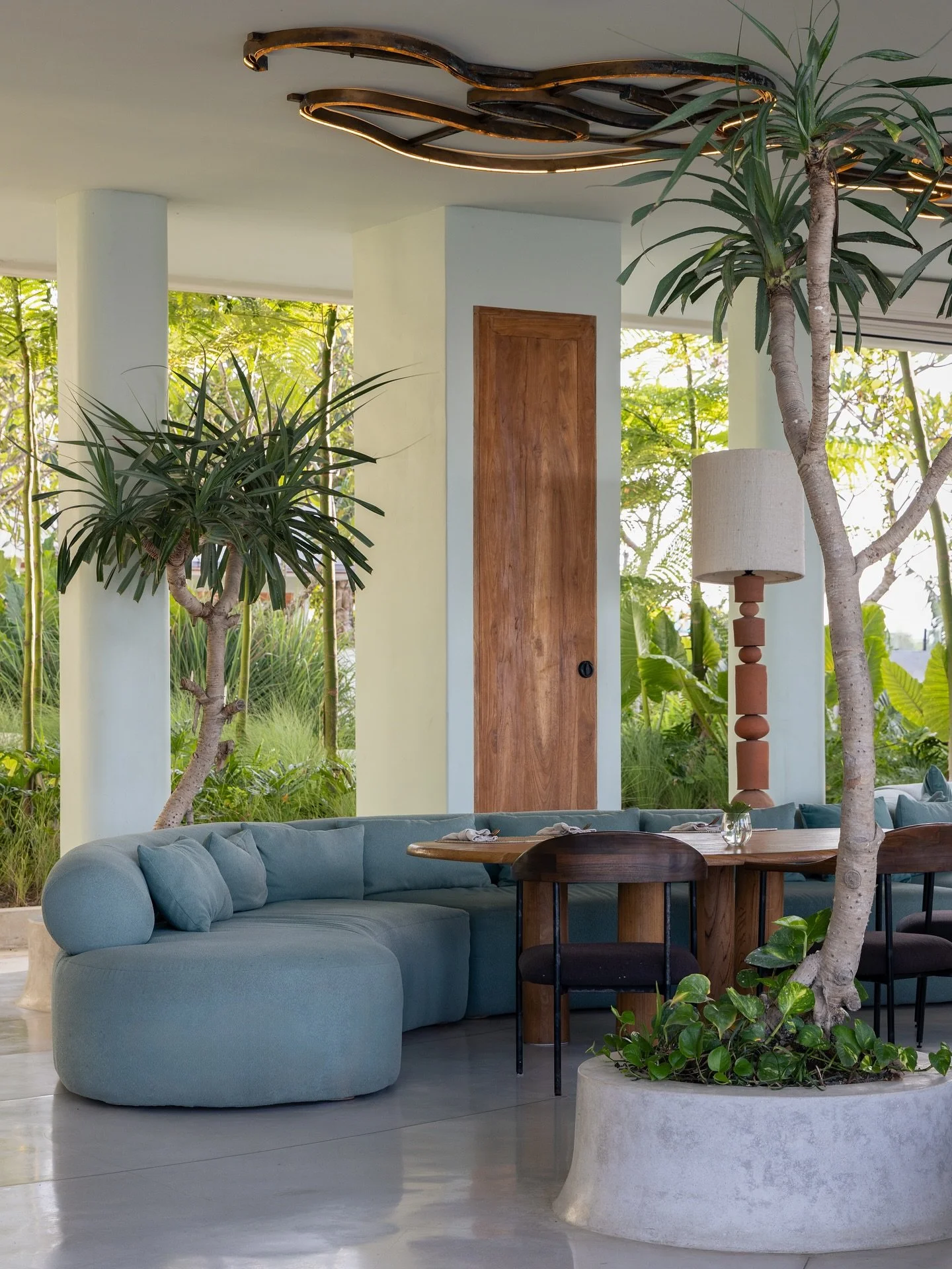 We are honoured to announce our collaboration with @oshom_bali ✨

To celebrate Oshom&rsquo;s 1-year anniversary, Origin of Hearts will exclusively pre-launch a curated selection from our Spring Summer 2026 collection &mdash; making Oshom the first de