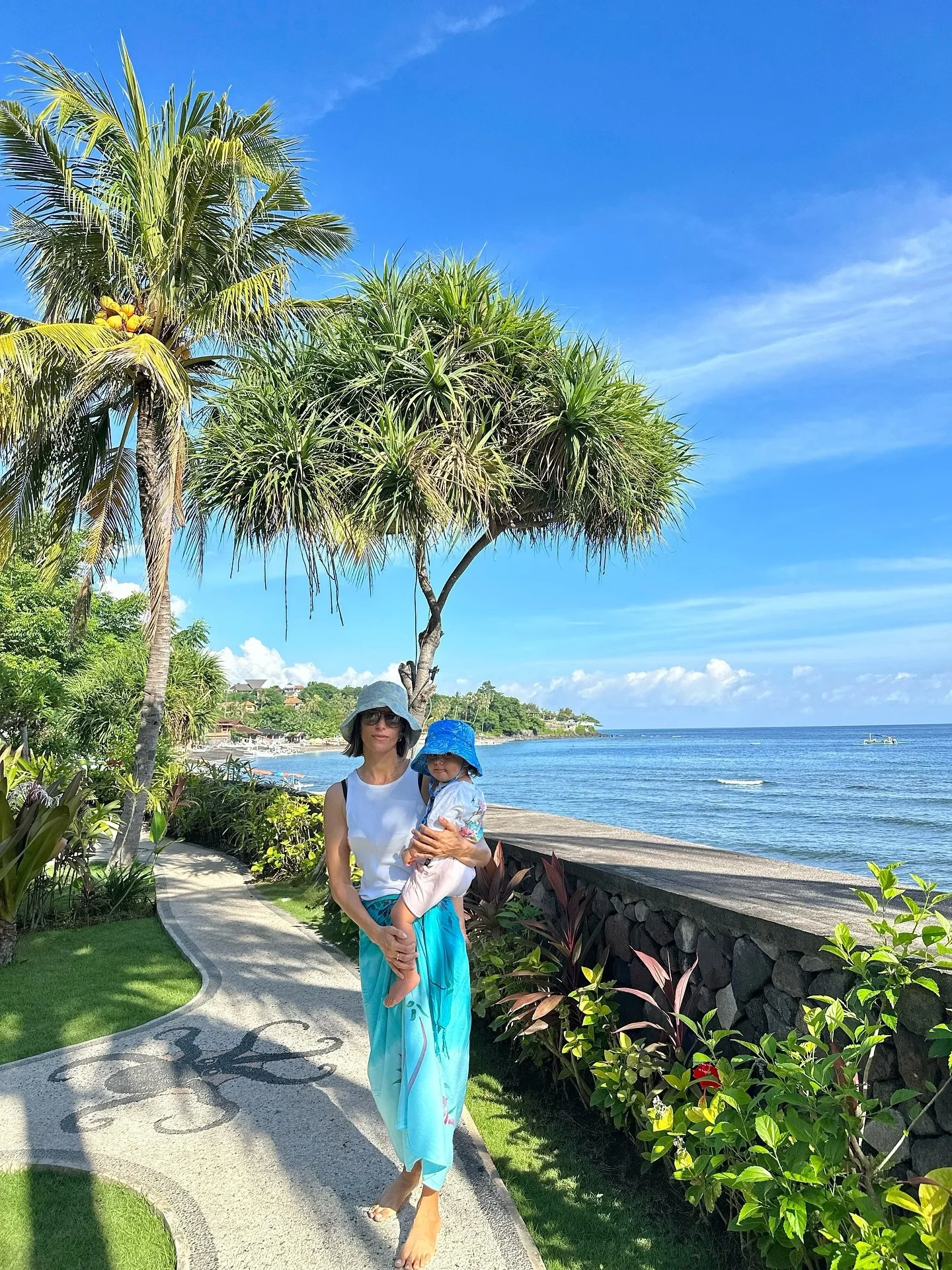 Amed, slowly. A little family vacation where we got the chance to shoot some of our upcoming launches.
Days shaped by the sea - snorkeling among coral and fish, Mount Agung at sunset, a full moon rising over the ocean, falling stars, and long evening