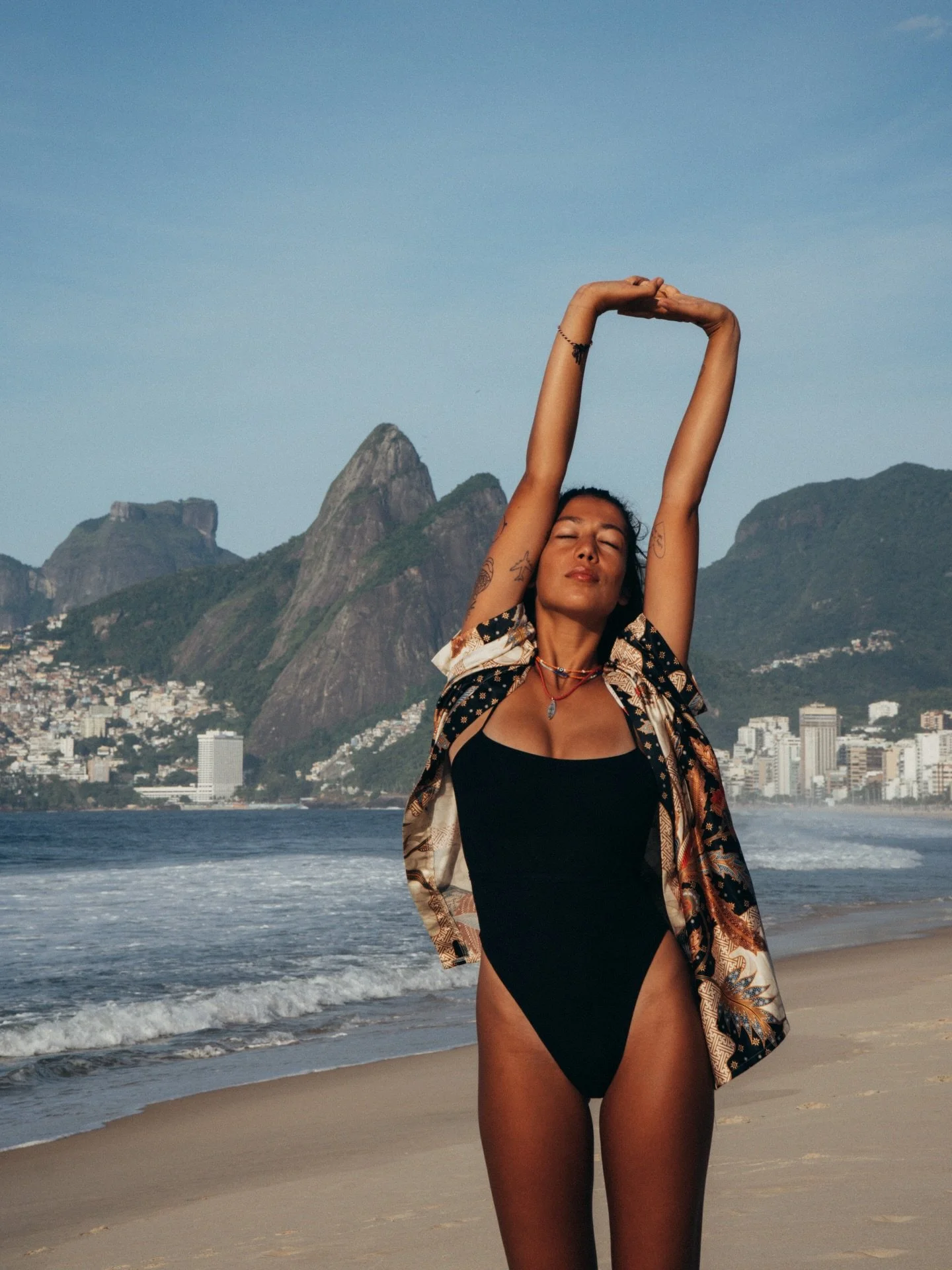 Rio with @island.yasmin 🌊

This year is already whispering long beaches, salt on skin, spontaneous flights, and sunsets that stretch into warm nights. More travel, more ocean, more living outside the plan.

Our Spring / Summer collection is coming s