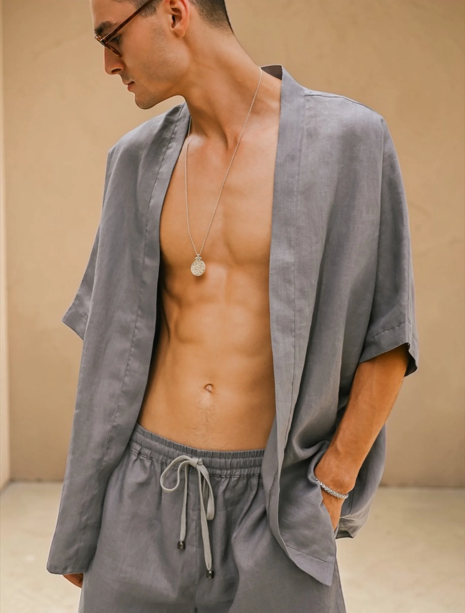 The INARI set, cut in French linen and custom-dyed in titanium - a quiet study in ease, texture and modern restraint.
.
.
.
.
#OriginOfHearts #InariSet #menslinen #MensResortwear #QuietLuxury