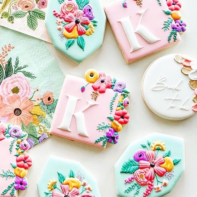 Bridal shower cookies for my favourite K 😘

Cutters by the amazing @kaleidacuts and floral inspo by @riflepaperco .
.
.
.

#weddingcookies #weddinginspo #weddingfavors #weddingfavours #gold #weddingflorals #kaleidacuts #bridalshowercookies #monogram