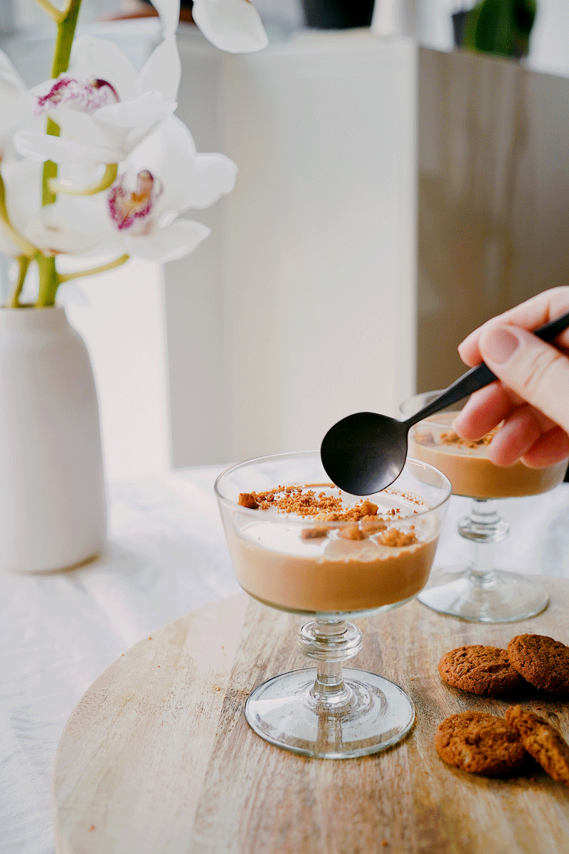 christinehan-dearsaturdays-milkteapannacotta.gif