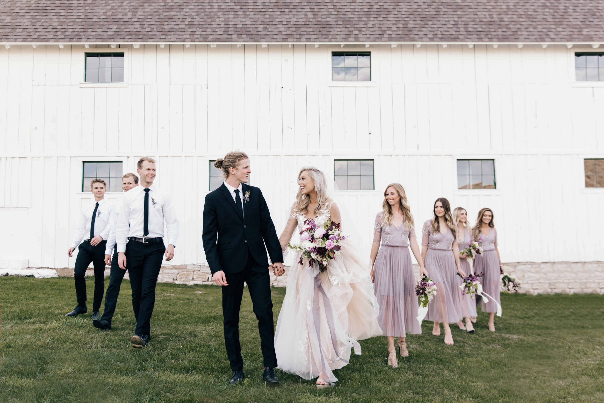 What to DIY and What to Hire Out For a Stunning Wedding On a Budget