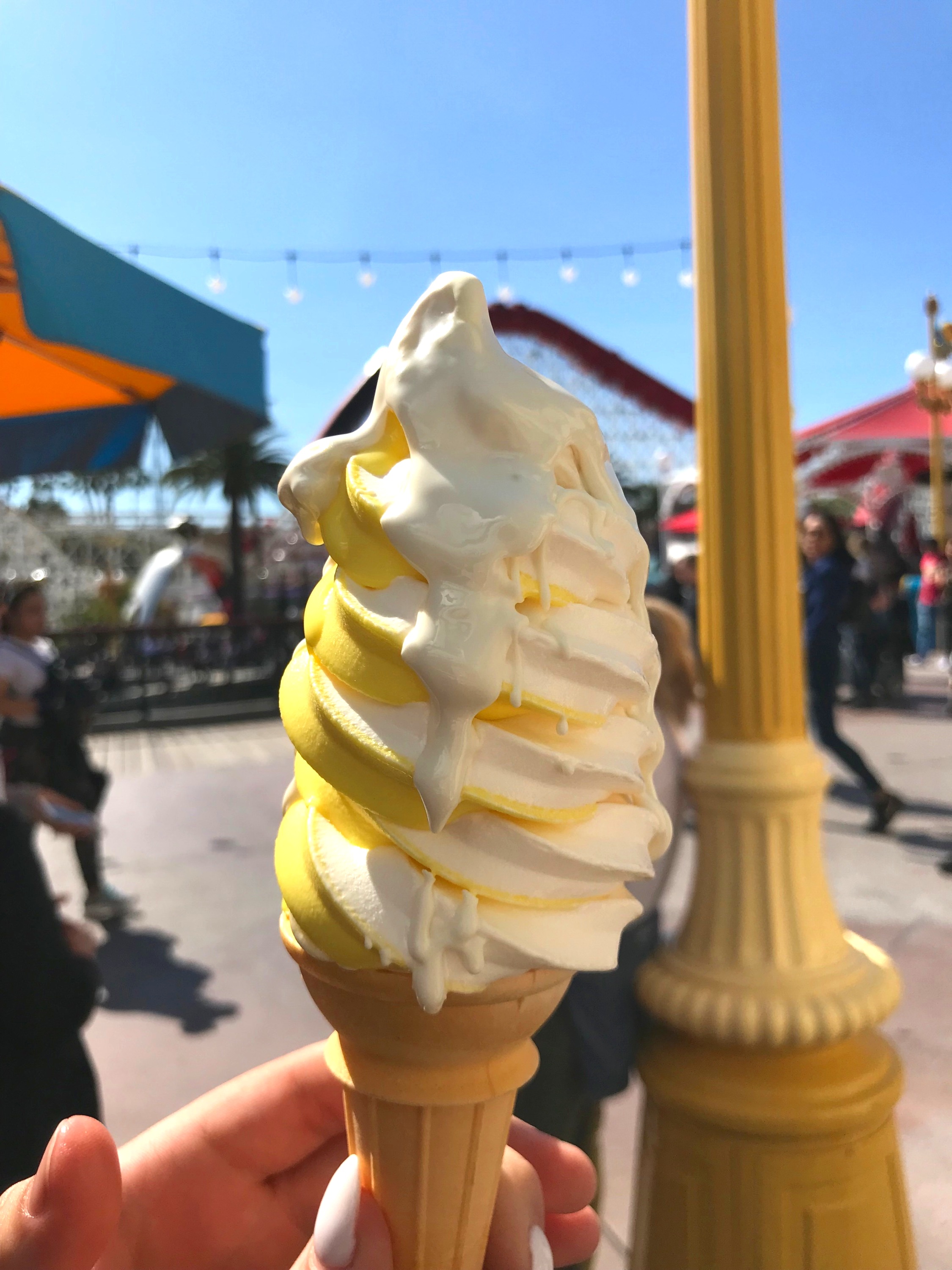 lemon vanilla swirl with snowcap - pixar pier