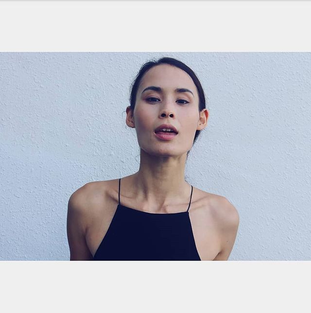 Breath, everything will fall back into place.
#breath #relax #chill #behappy #hongkongmodel #frenchmodel #eurasianmodel #modelsofinstagram #actress #actor #headshot #beautifulgirl #asianpersuasion #natural 
@aaronographyhk