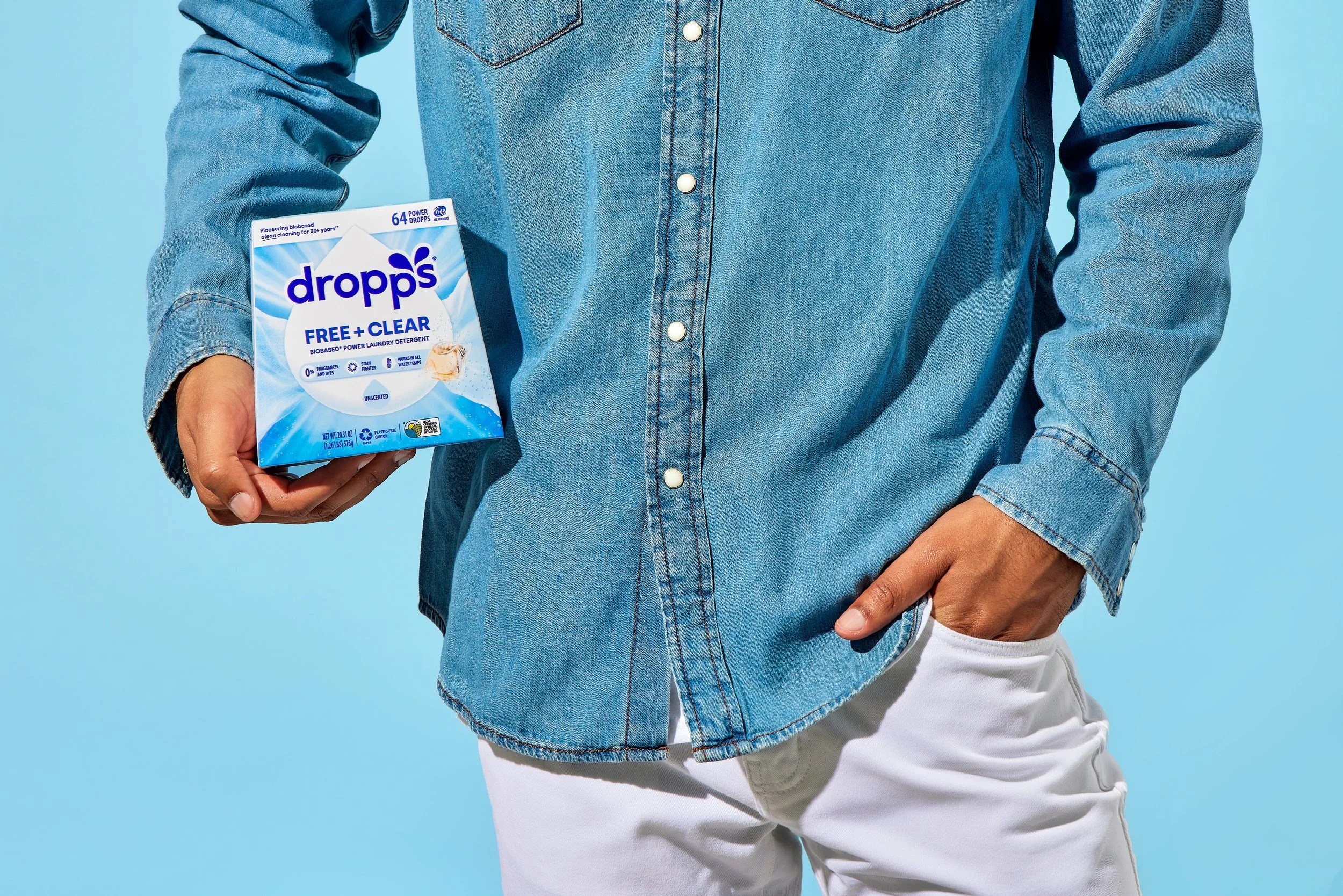 FreeClear_Jean_shirt_white_pants_man.jpg