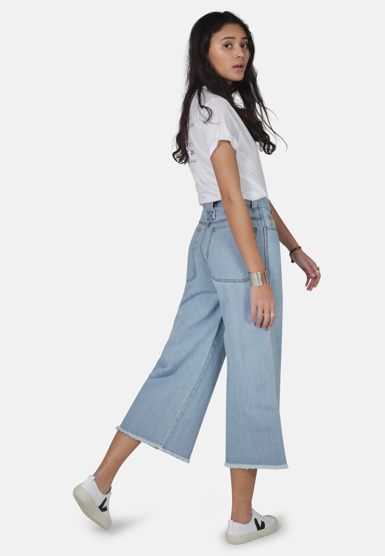 MONKEEGENES_MGO34LVC_SKATELIGHTVINTAGE_CROP_STL2.jpg