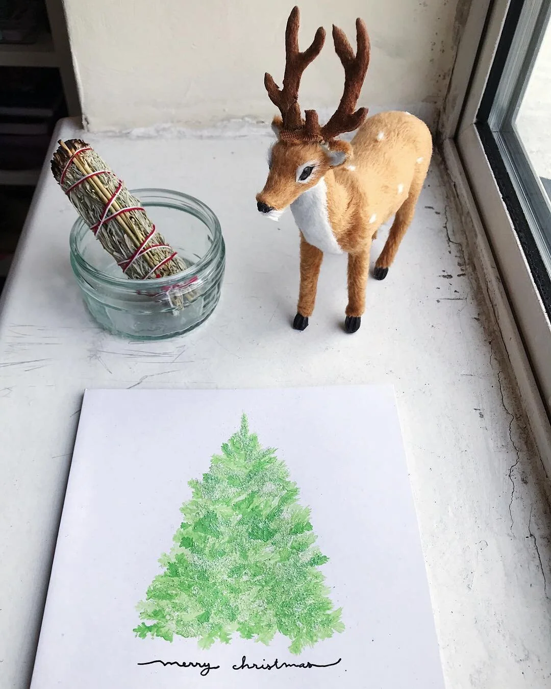 Was absolutely itching to create something, anything, so here it is: the first Christmas card of the season 🌲❄️✨
&bull;
PS: that&rsquo;s just sage in the ramekin 😏
&bull;
#xmas #christmas #christmascard #holidays #xmascard #christmascrafts #crafts 