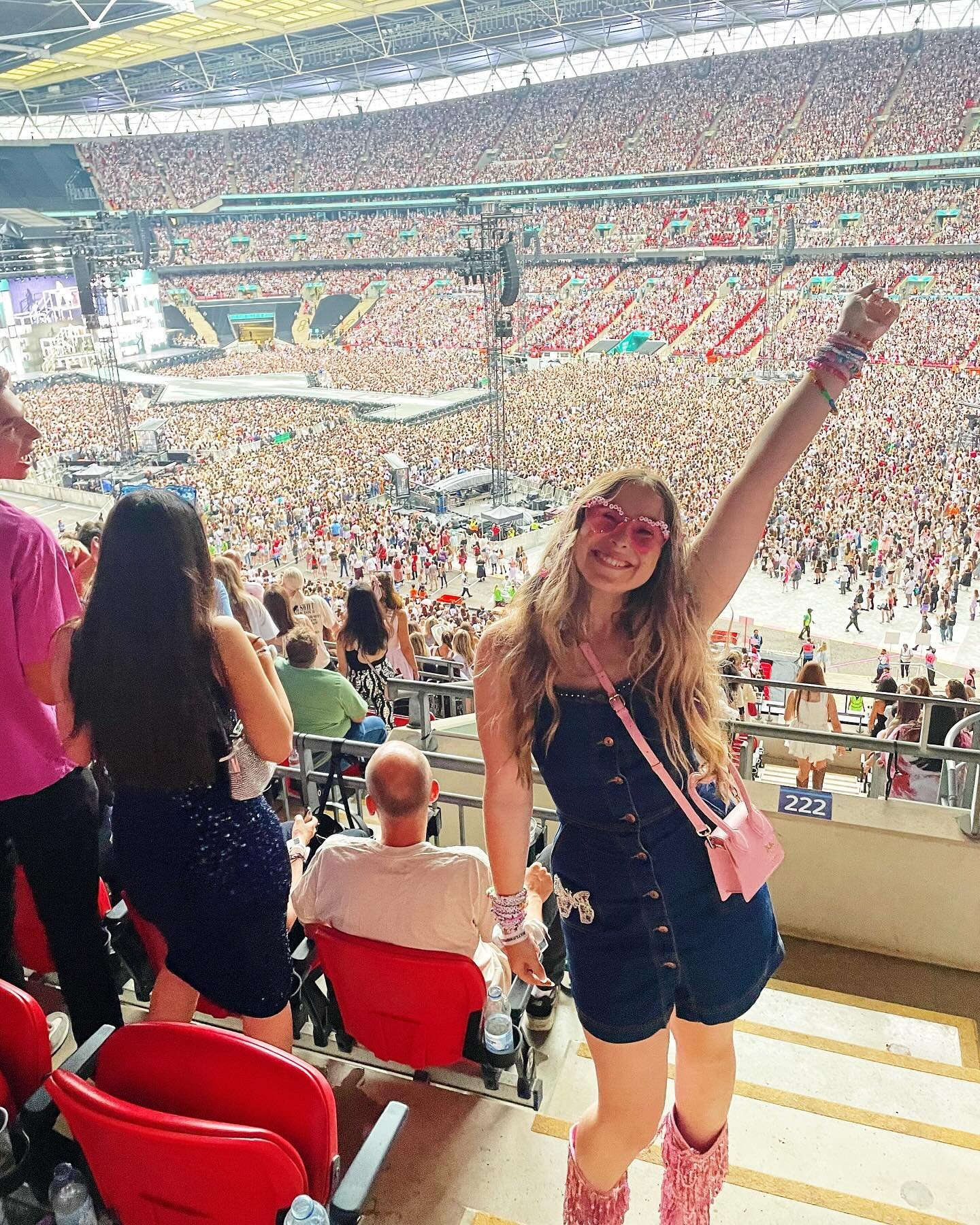 Burning down the Lover house is wild @taylorswift girl