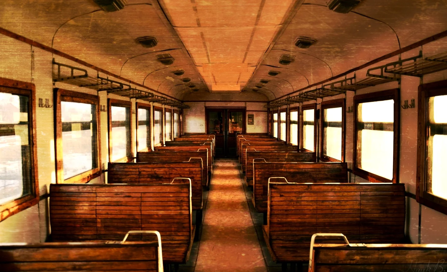 armenia_train-wallpaper-1440x900_Fotor.jpg