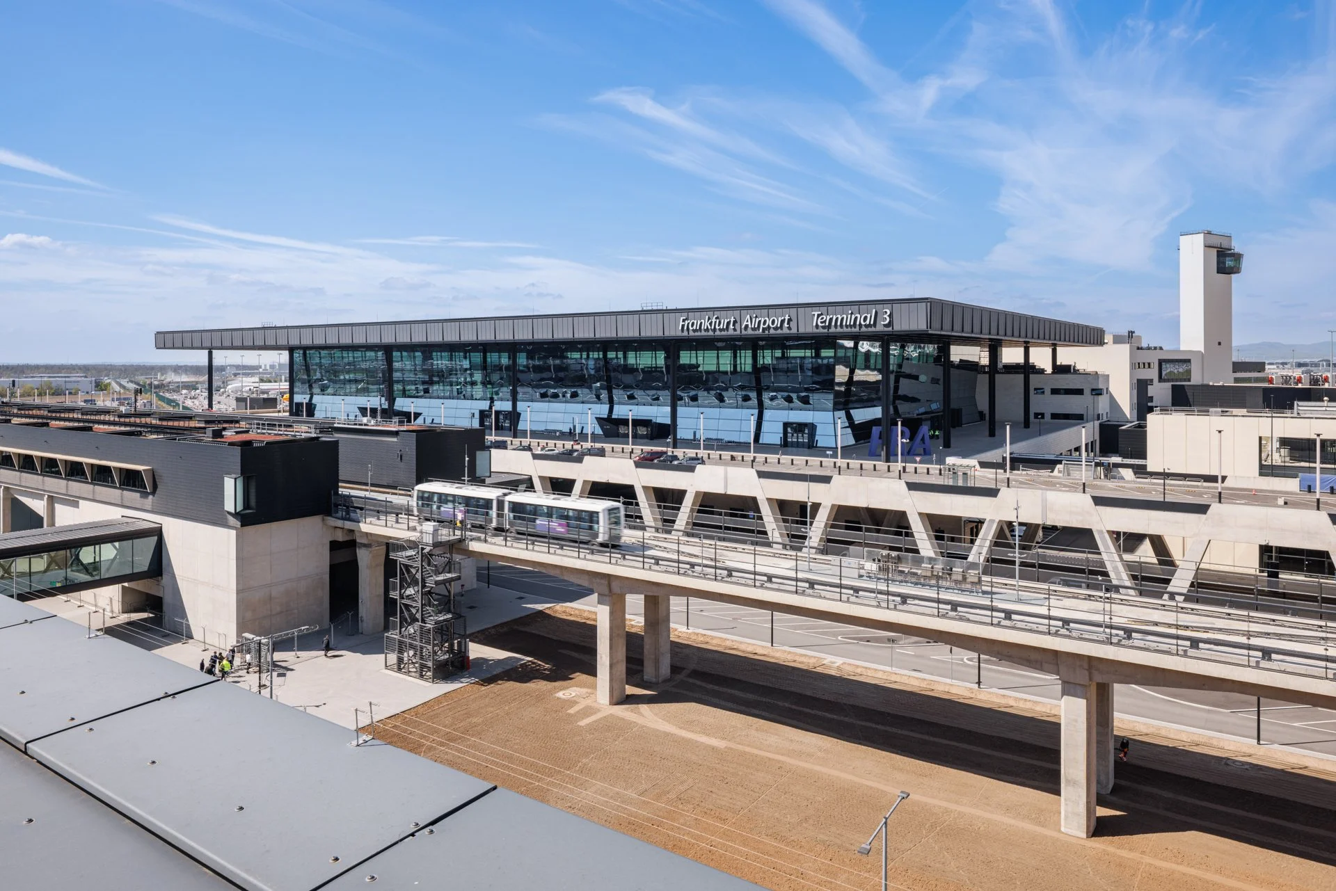 Mäckler Architekten / CHM Airport, Terminal 3 Flughafen Frankfurt