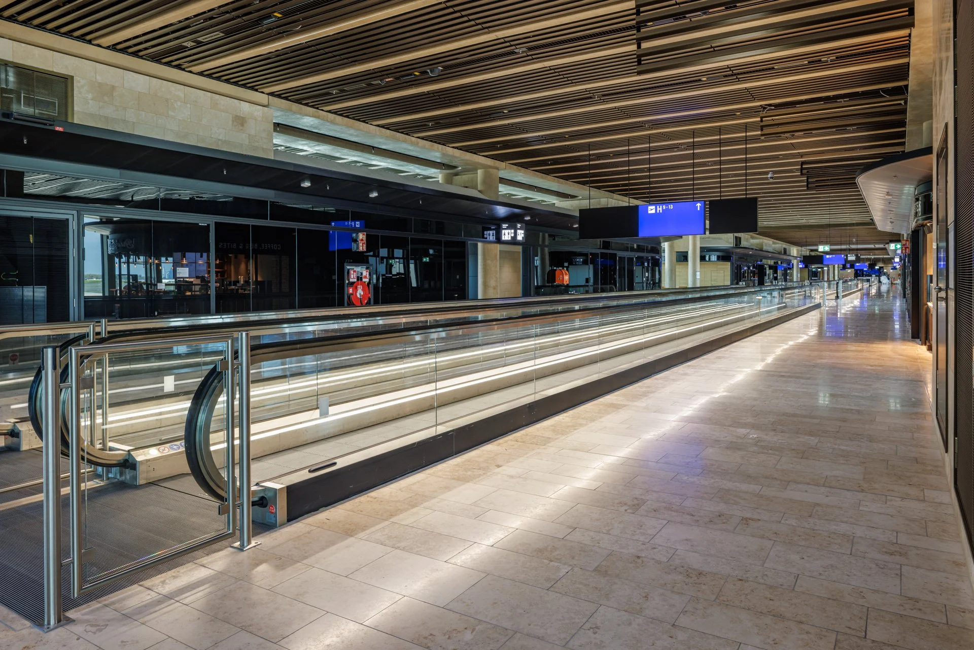 Mäckler Architekten / CHM Airport, Terminal 3 Flughafen Frankfurt