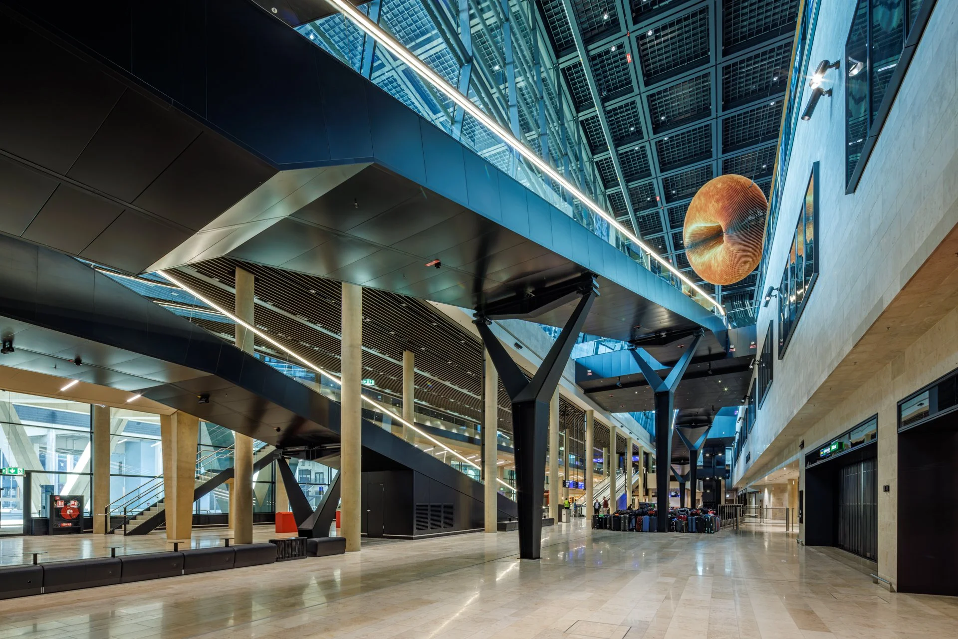 Mäckler Architekten / CHM Airport, Terminal 3 Flughafen Frankfurt