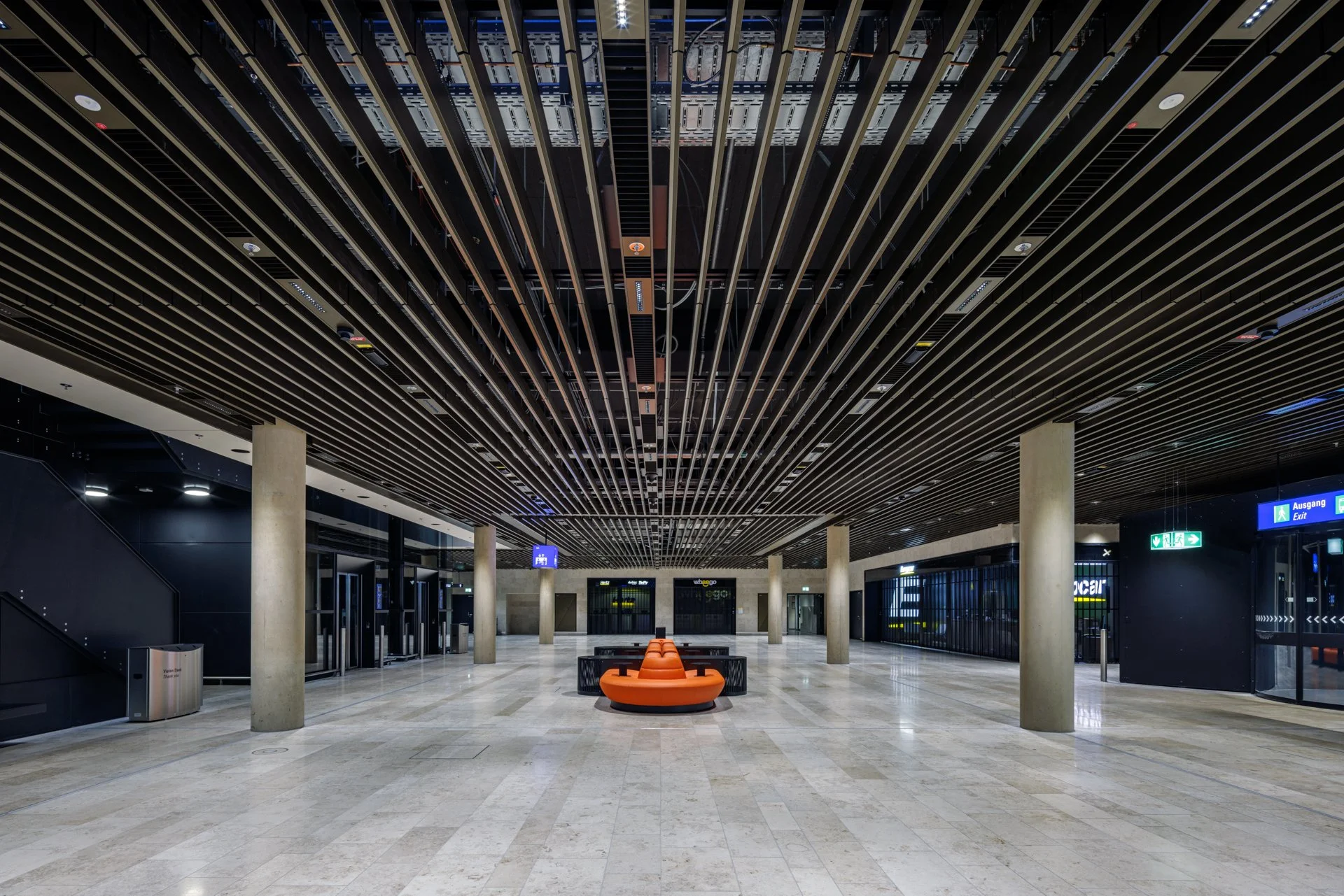 Mäckler Architekten / CHM Airport, Terminal 3 Flughafen Frankfurt