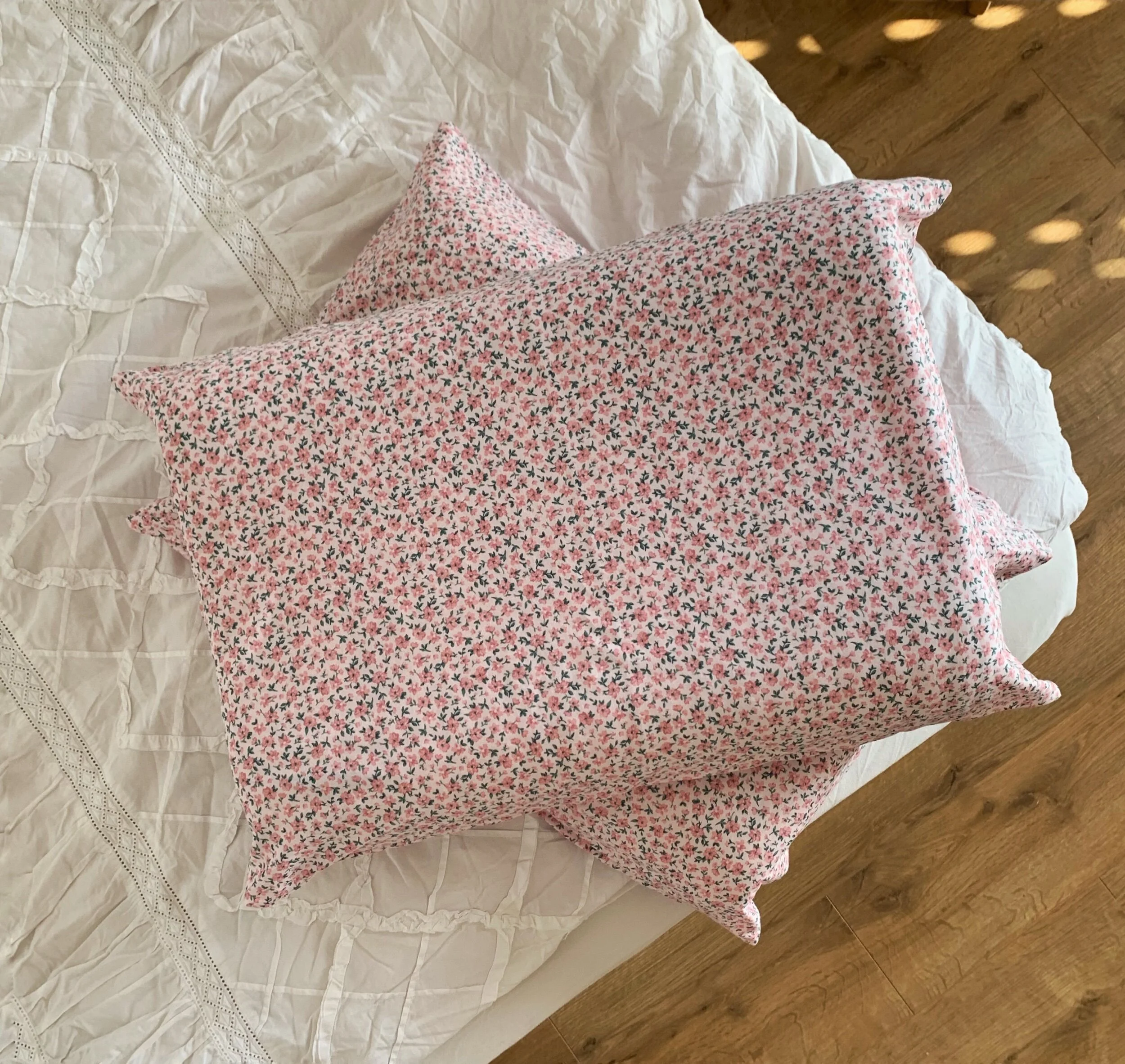 E855DFA1-489C-4FD7-B698-28FBB6326C9F