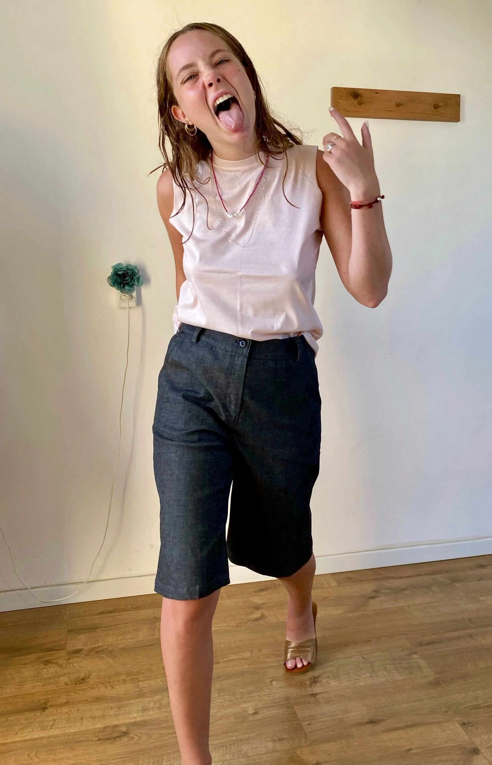 D596A868-93D7-455F-AA4D-1980E89C6AAB