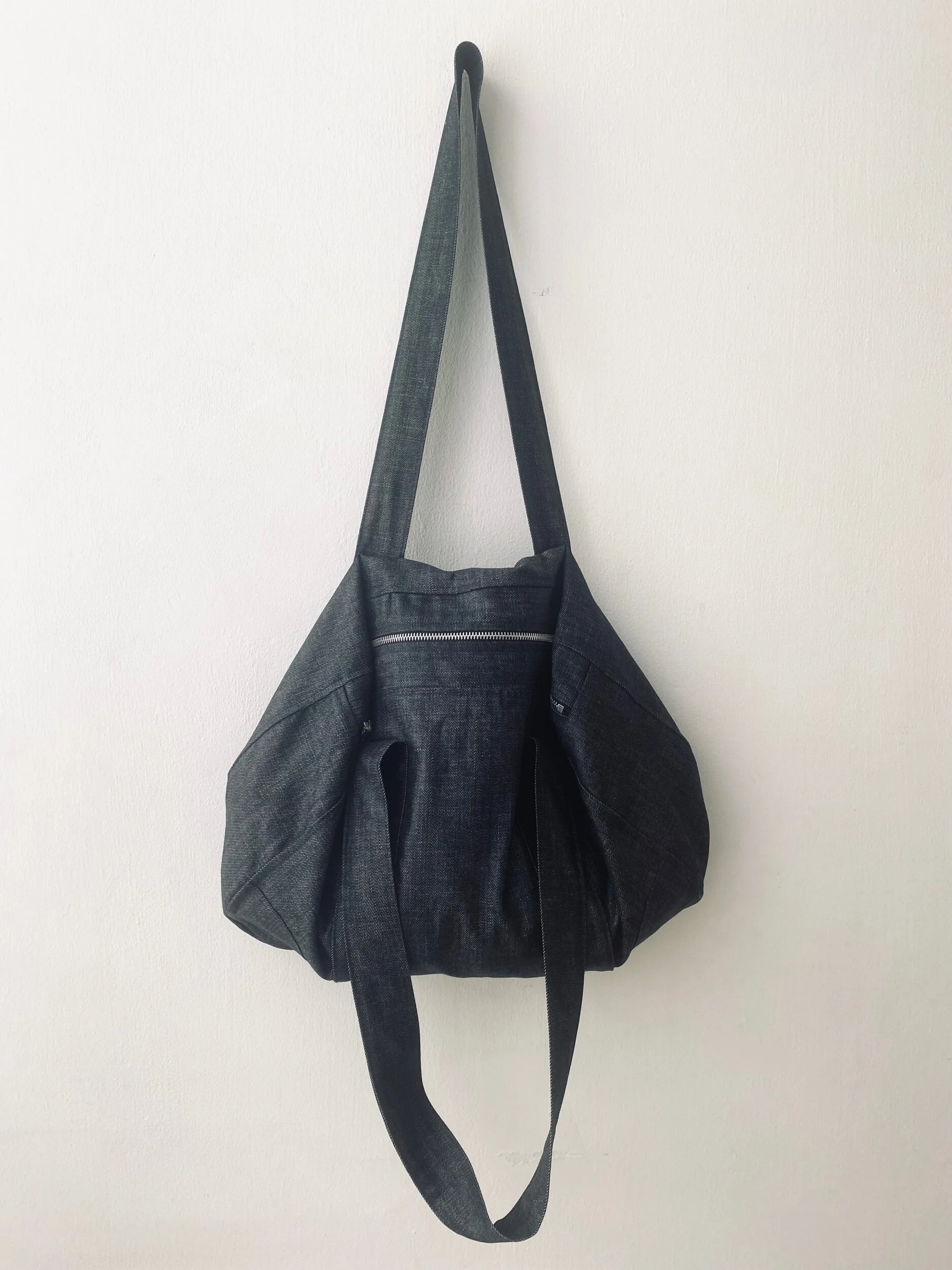 7B3A5AF2-DEB0-4A09-9FBA-0F582485805E