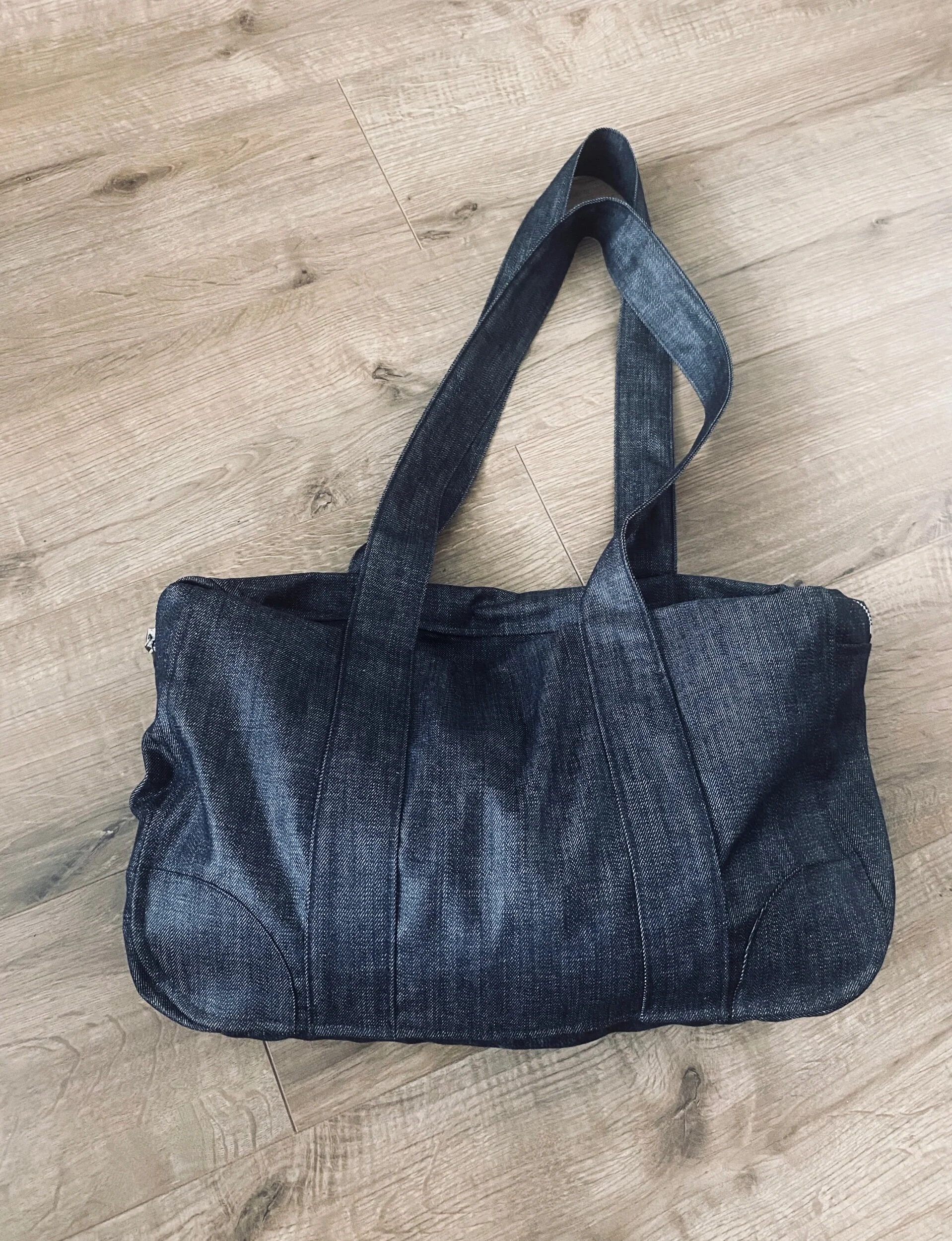 05F0263B-A268-4EB9-9AE3-B0AF3E4358A8