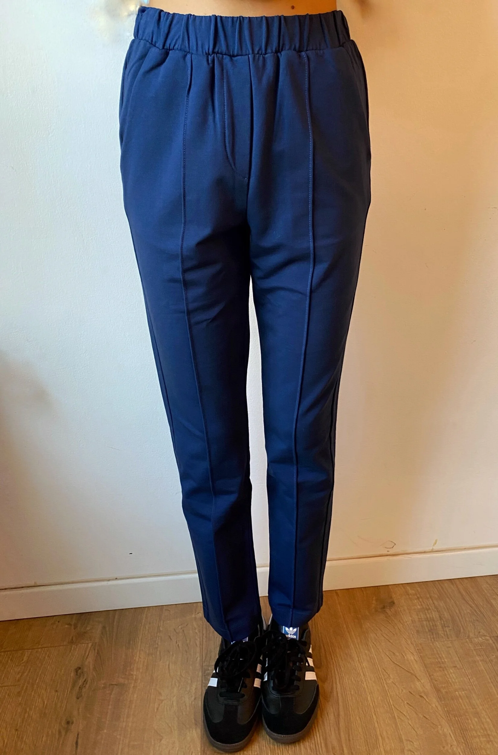 AE34BBBB-DD10-4A18-9FCE-7534C0670B9A