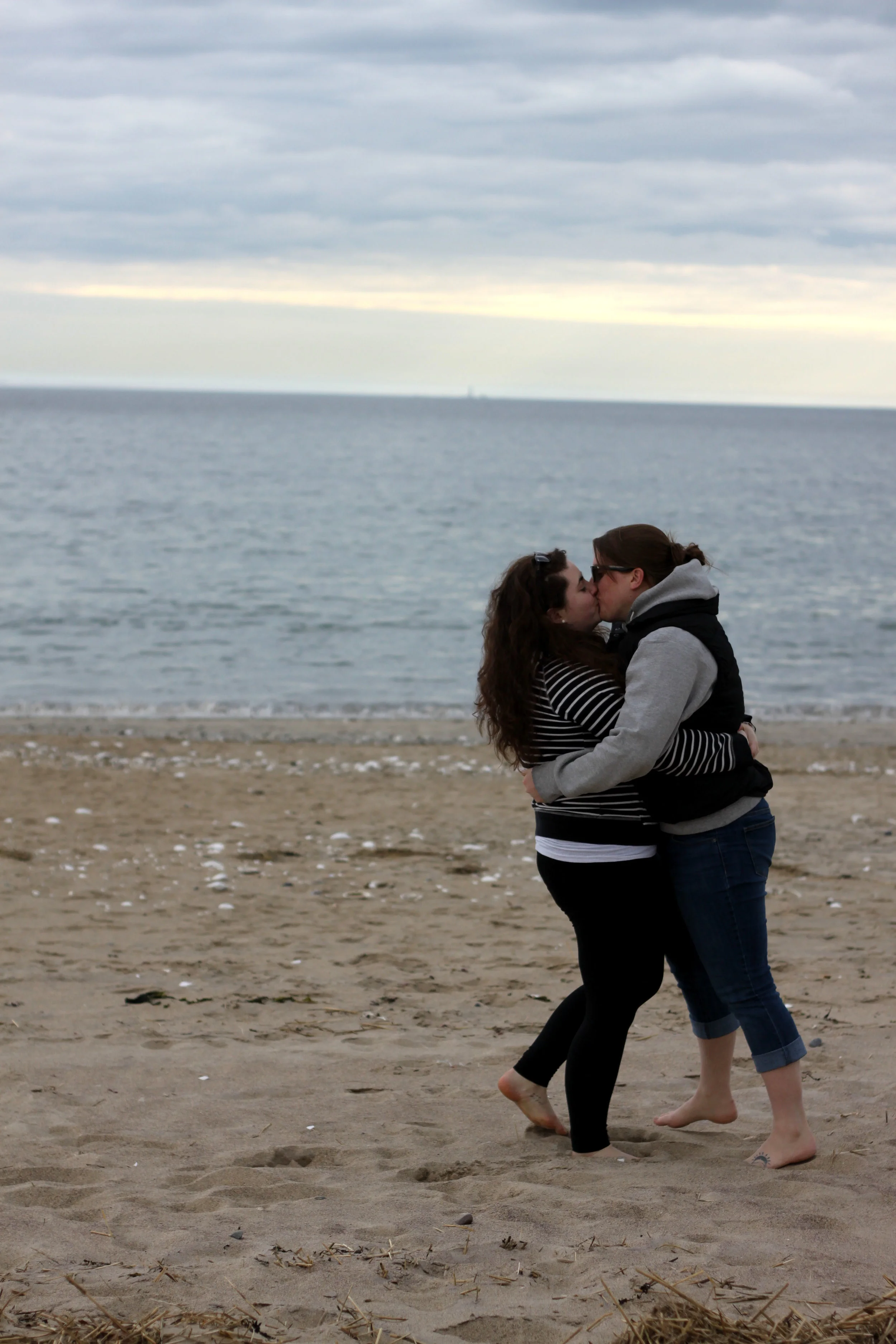 ARE_Beach Kiss.jpg