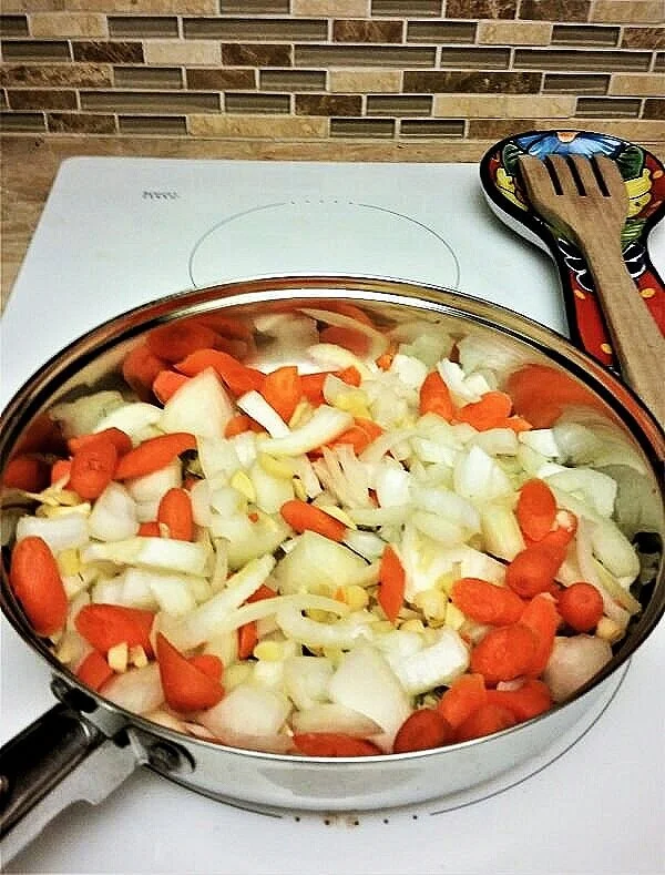 vegan-freid-rice-stovetop-nutriiton-connections.jpg