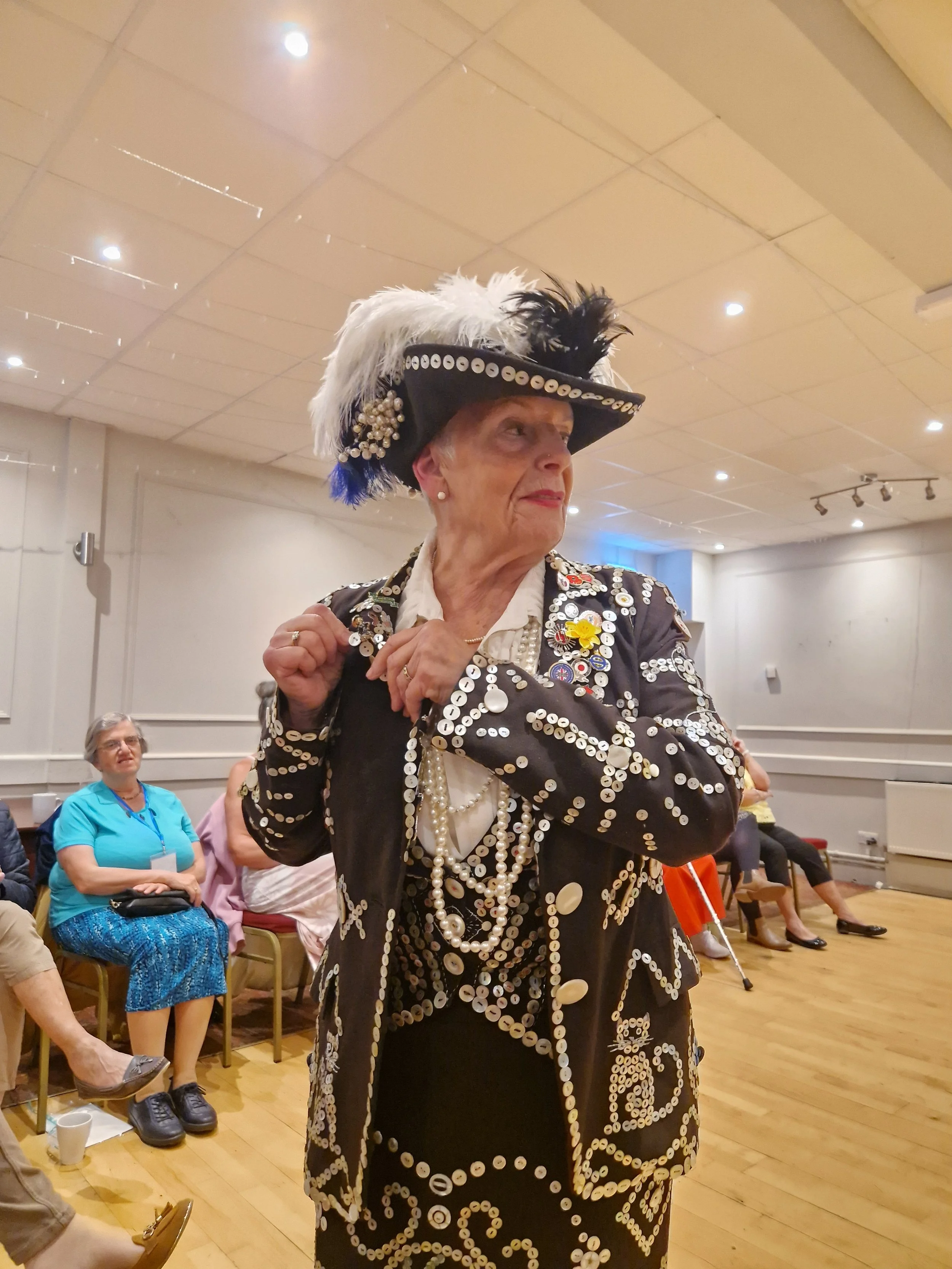 Pearly Queen 6.jpg
