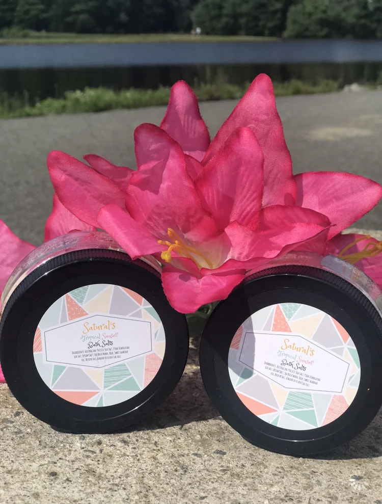 Saturals Tropical Sunset  Bath Salts