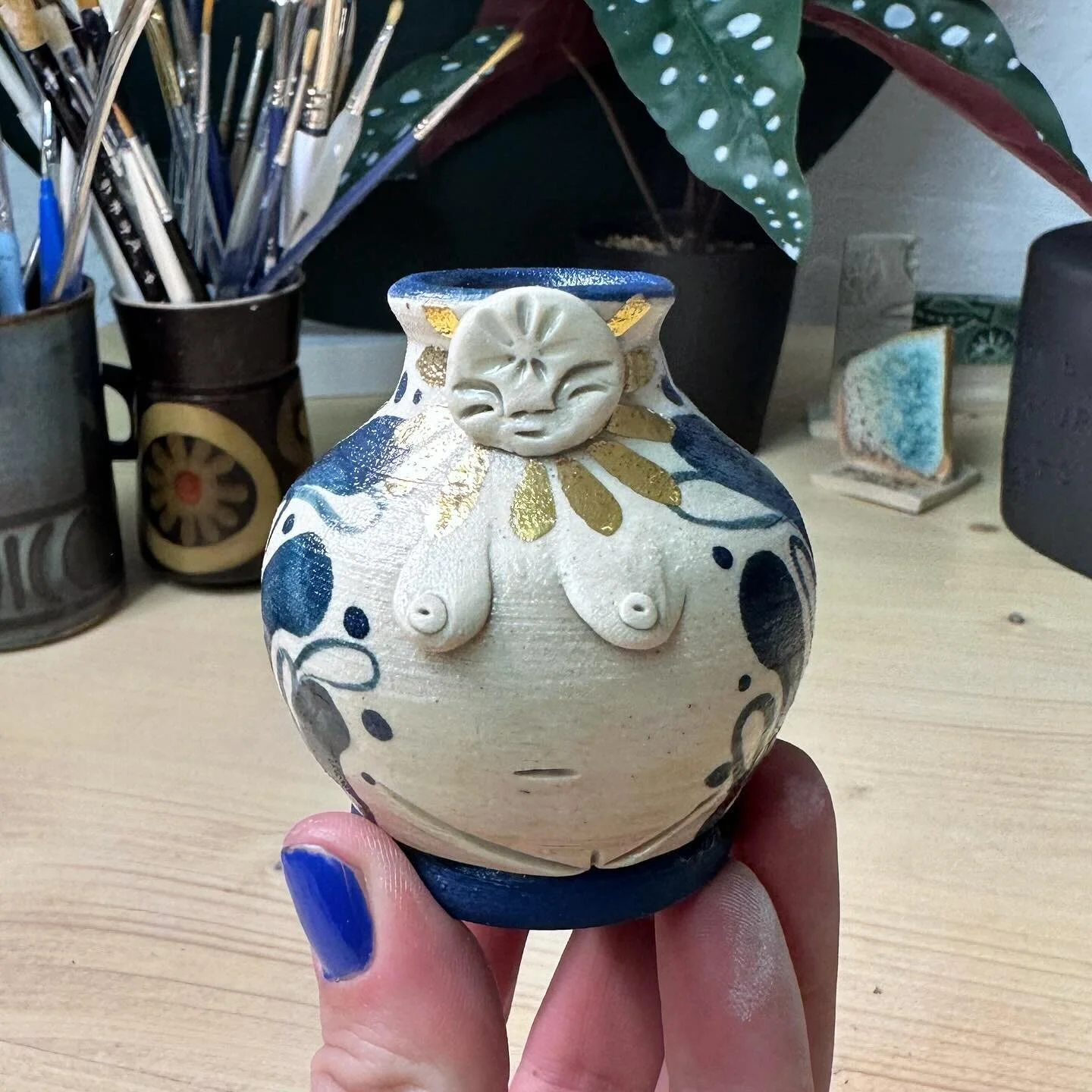 Pottery throw down — LOÏS GUNN