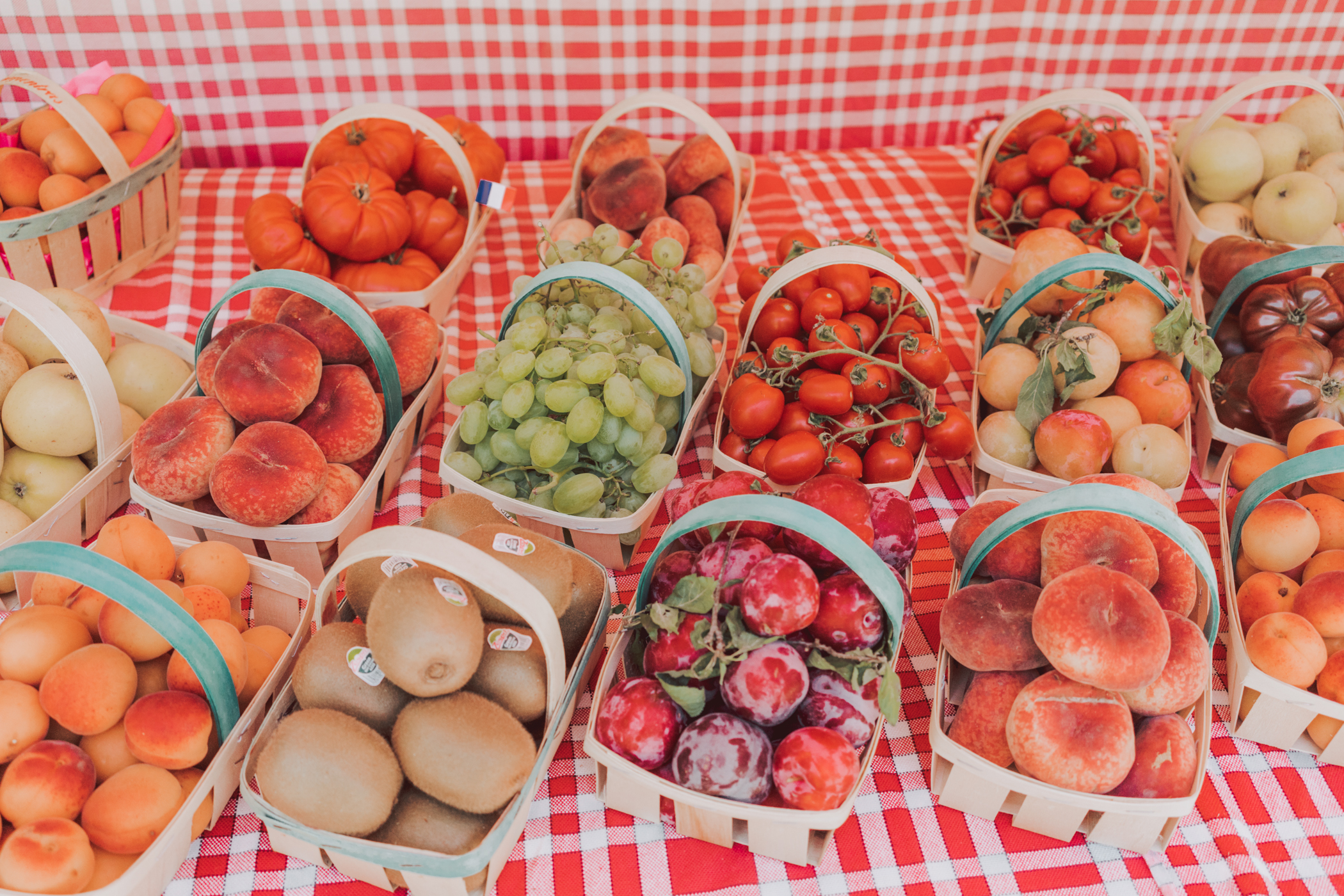 Hyeres Farmers Market Beach Giens Things to do in Hyeres South of France - French Rivera #France #Provence #FrenchRivera #CotedAzur