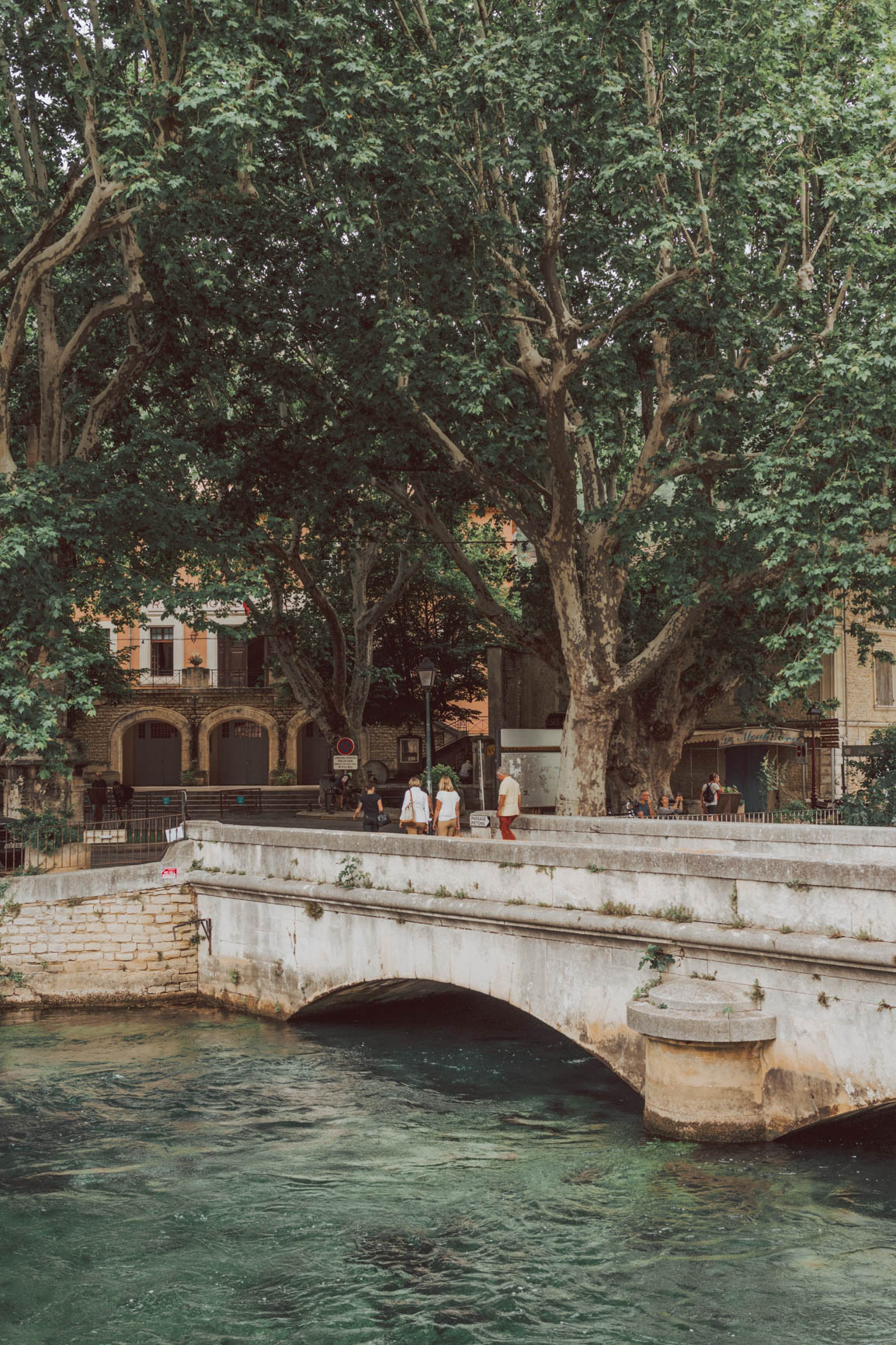 Fontaine de Vaucluse Provence Itinerary 