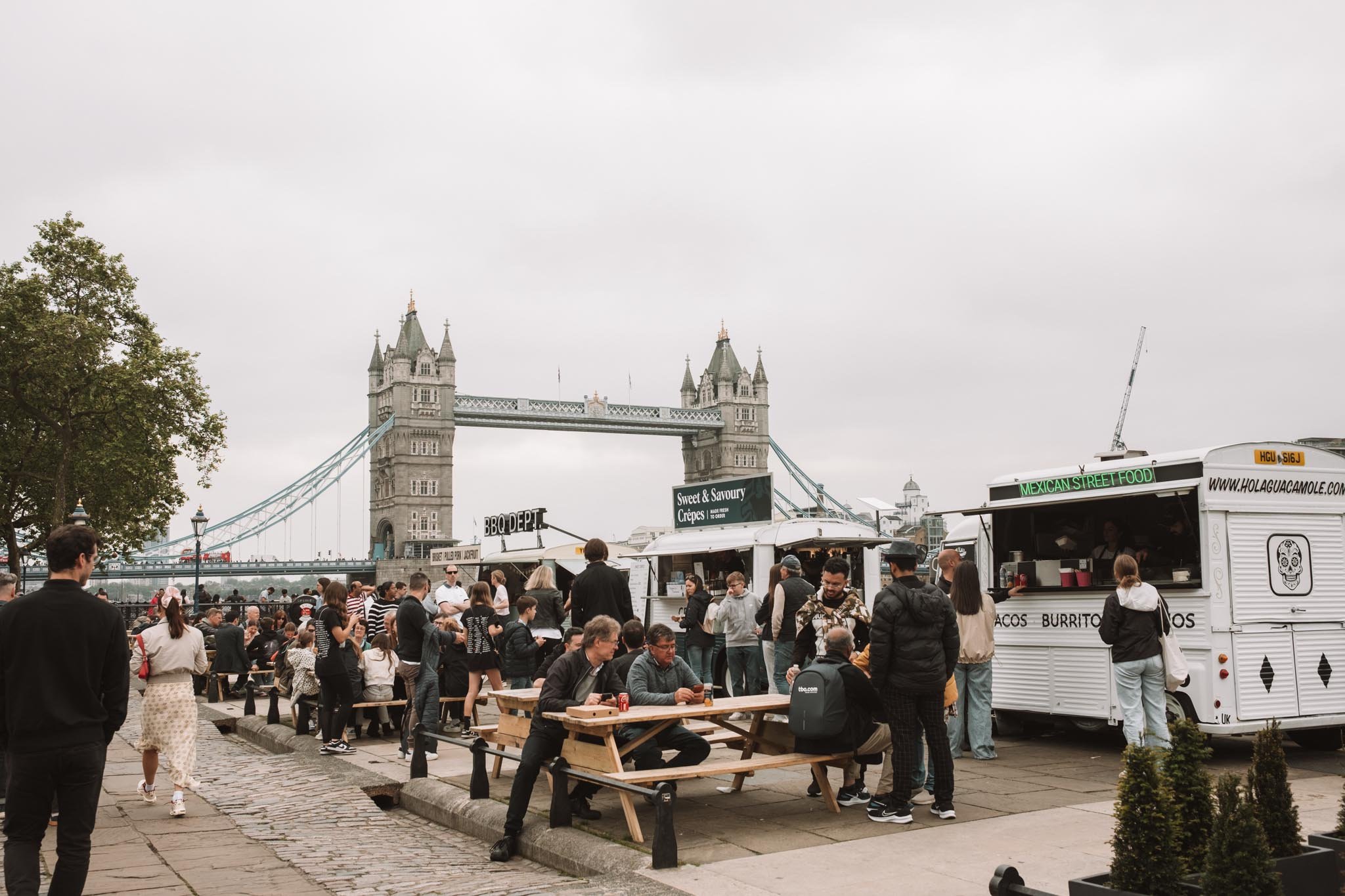 London England Tower Bridge food truck