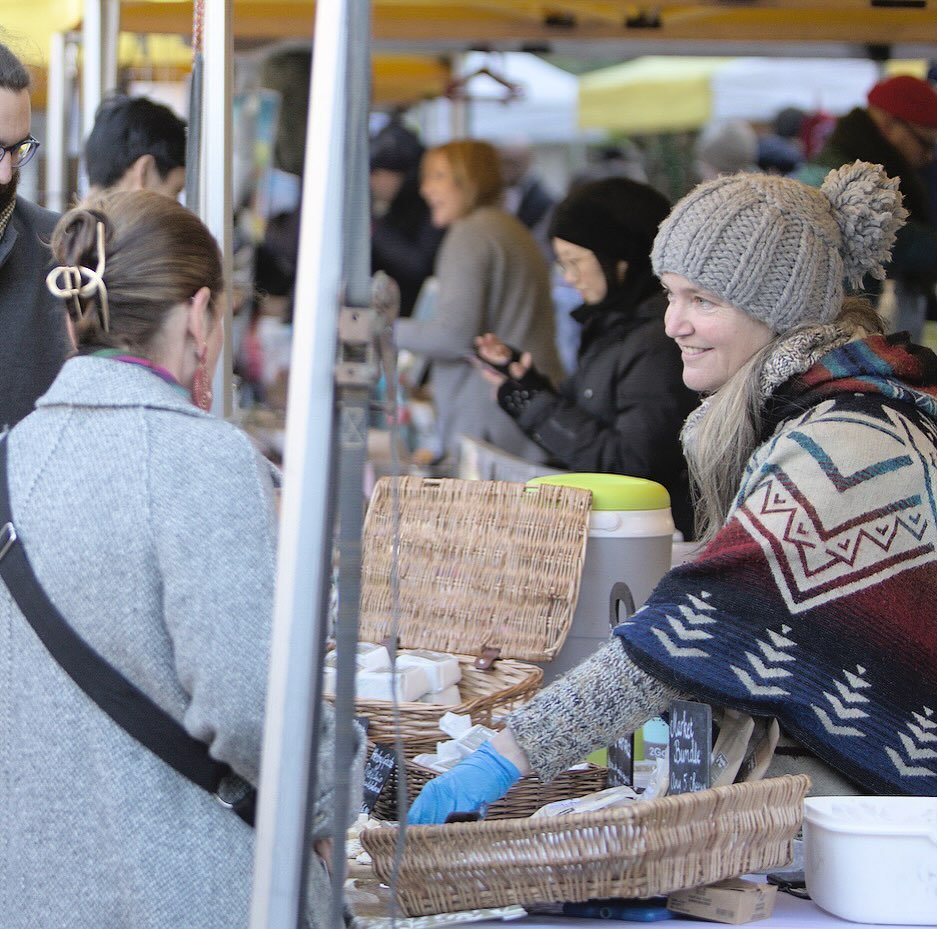 *** LEITH MARKET Saturday 7 December 10am-4pm
.
I love the connections we make when we meet at the market, so I&rsquo;m delighted to say I&rsquo;ll be at @leithmarket again this Saturday.
I know this is a really busy time of year for everyone, but it