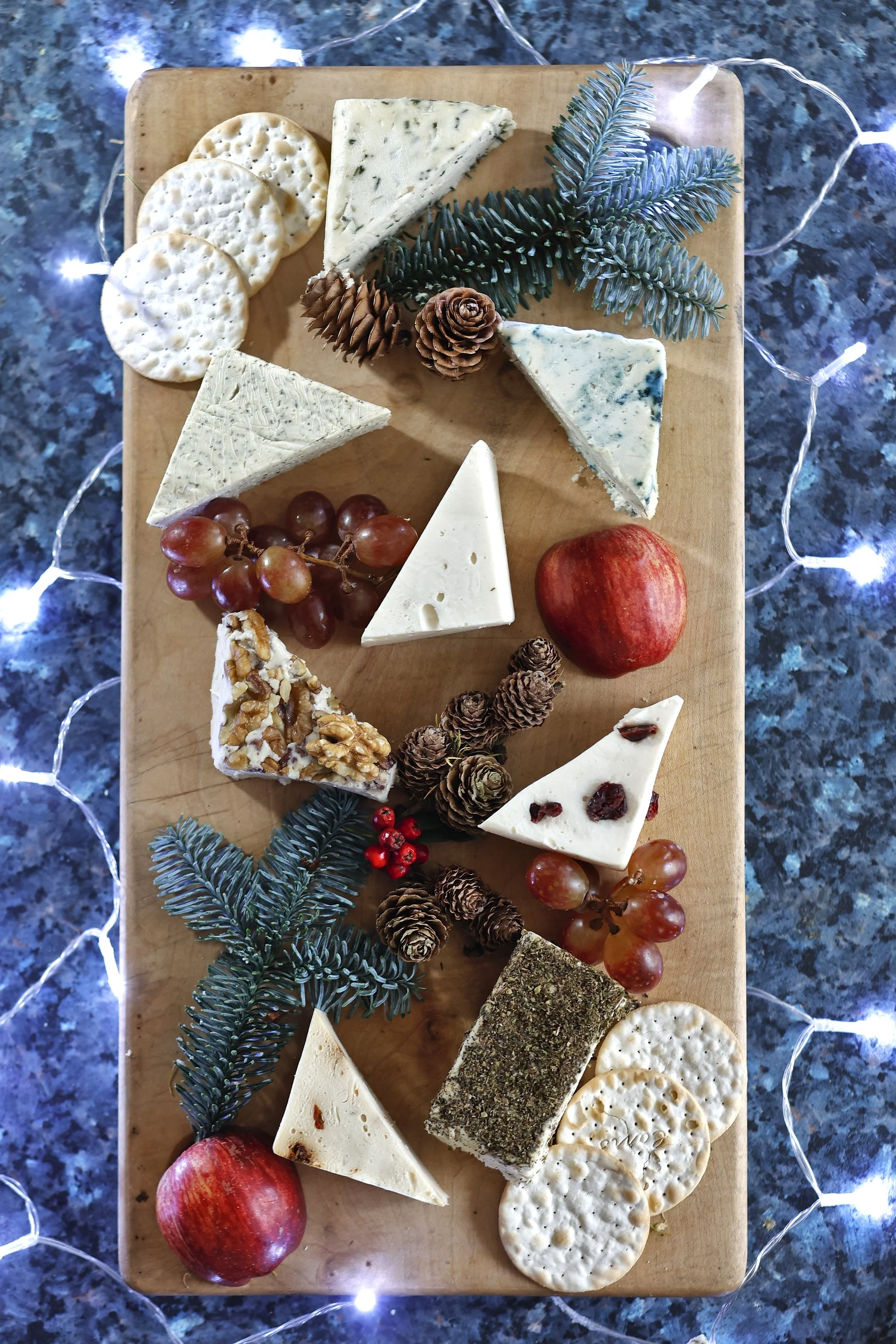 Seasonal Style Christmas Cheese, Jam & Chocolate Hamper - £75
