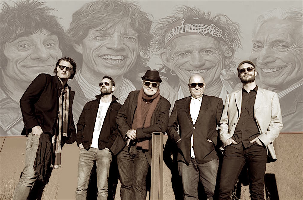Foto: Svend Løwe / Band: Morten Møller-Lassen , sang og guitar - Mikkel Højgård , keyboard - Finn Pedersen , bas og kor - Hans Jørn Bay , trommer - Jacob Fjeldberg Jensen , guitar
