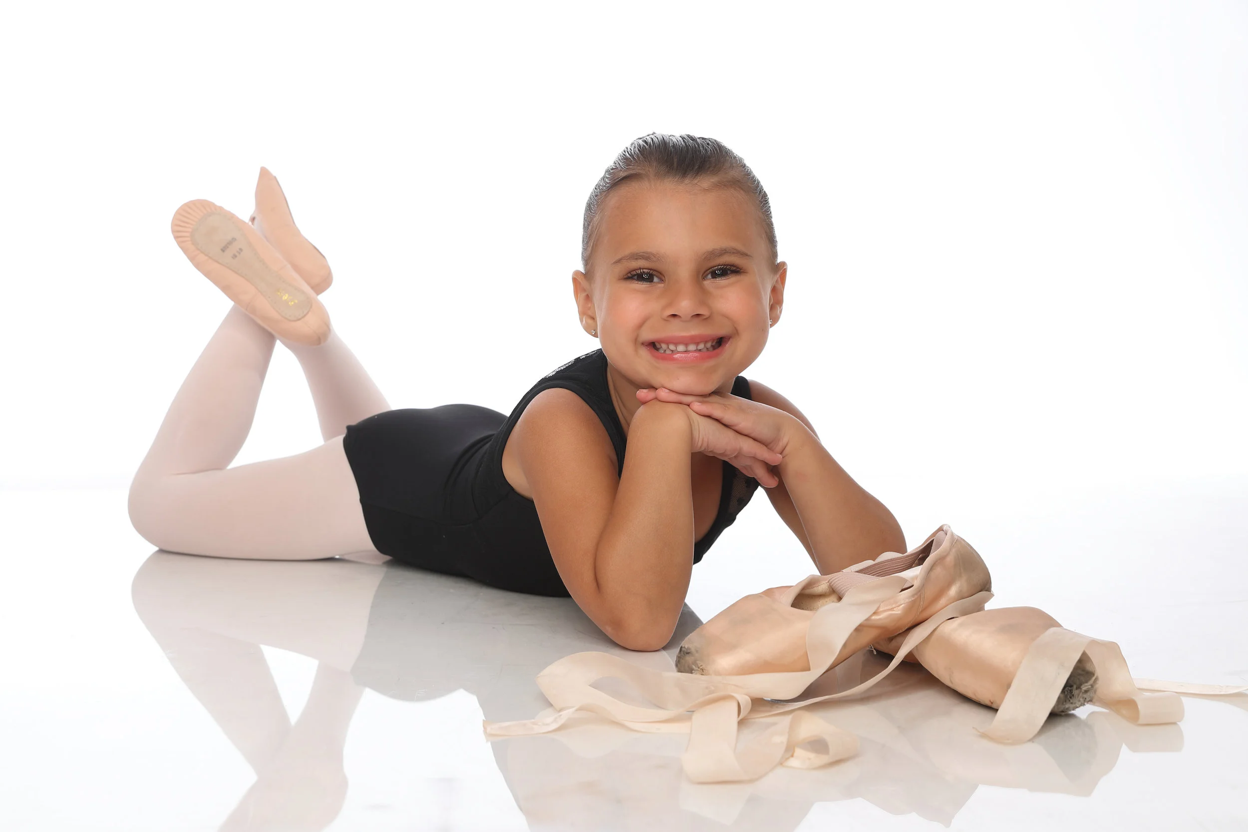 Mikaila Dancer: Beyond The Leak - a2v89hl